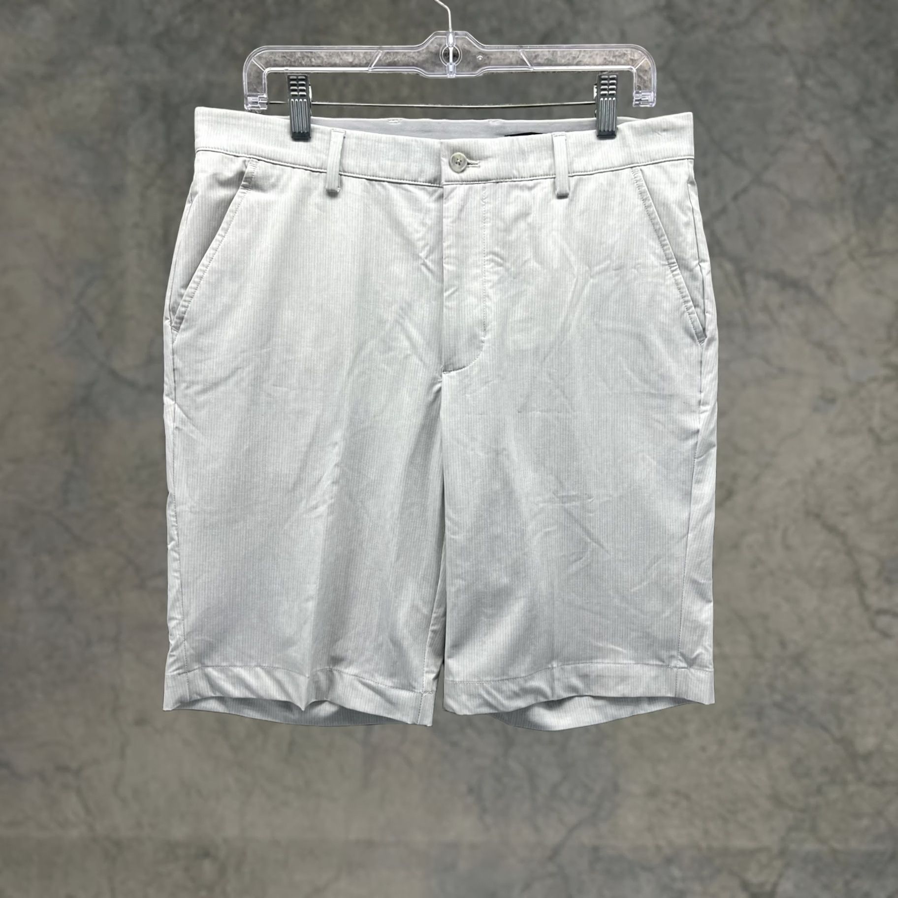 Vintage Greg Norman Shorts Mens 32 Gray Stripe Golf Performance Stretch 10 Inseam Casual Size US 32 / EU 48 - 1 Thumbnail