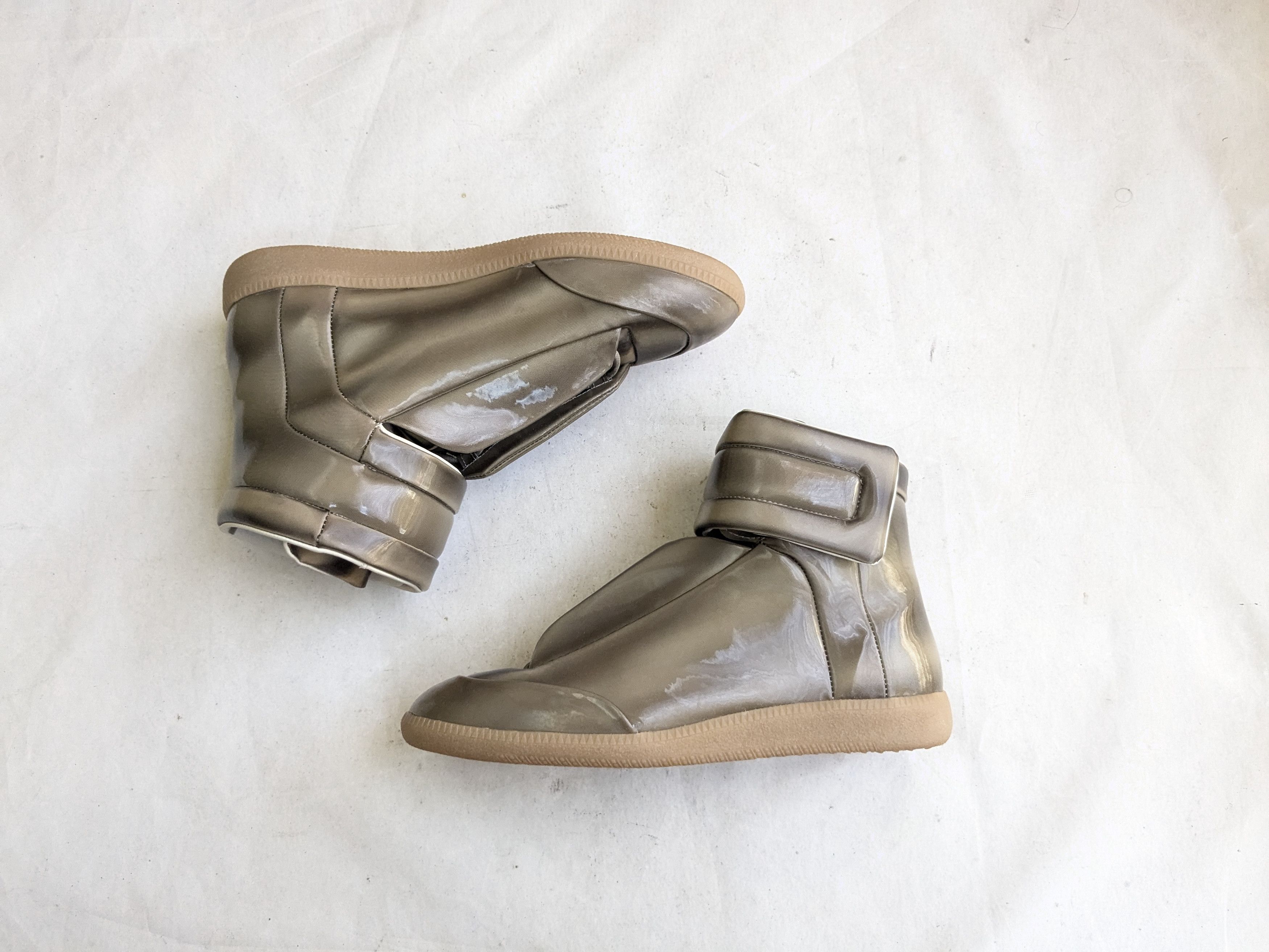 靴 maison martin margiela future high 40 Buy Maison Margiela Wmns Future High 'Red Black' - S38WS0122