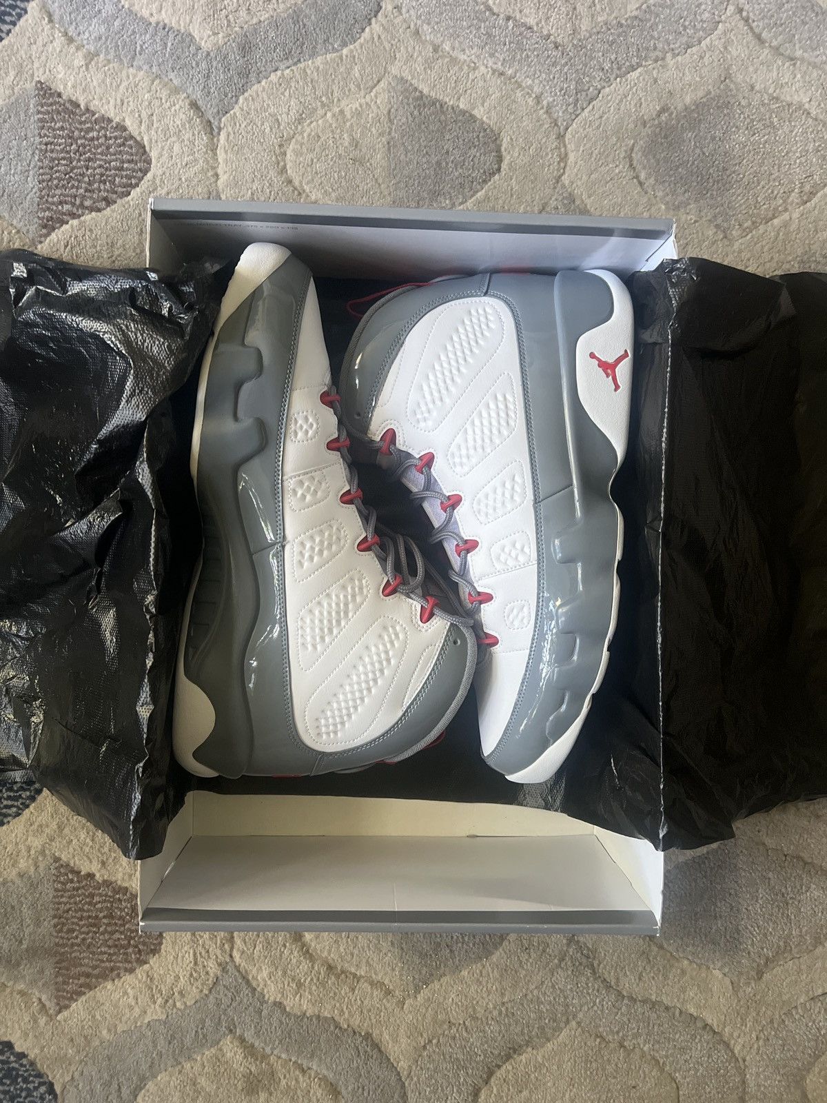 Jordan Brand × Nike Air Jordan 9 Retro 'Fire Red' Size US 13 / EU 46 - 1 Thumbnail