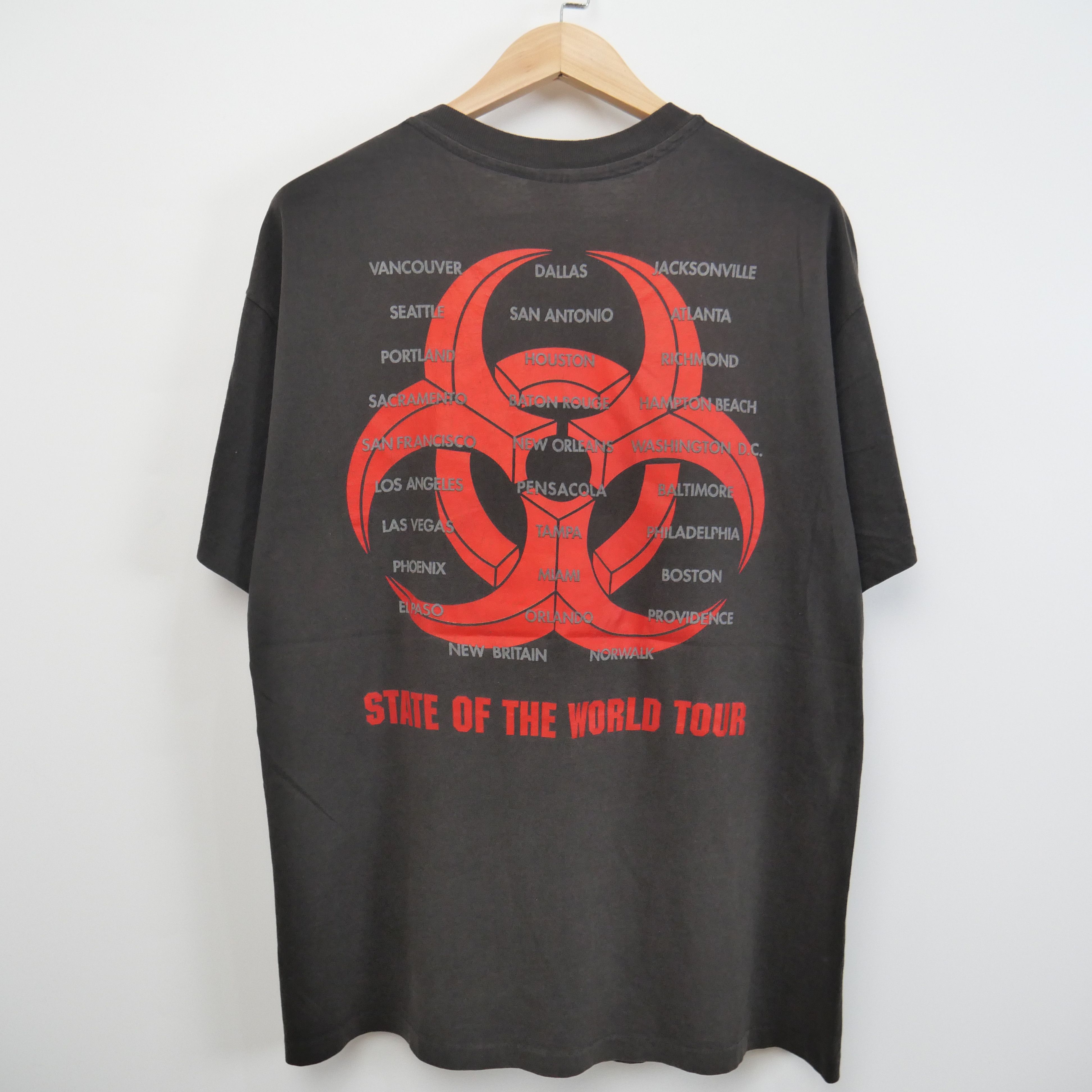 Other Vintage Biohazard 90s Shirt Size US XL / EU 56 / 4 - 2 Thumbnail