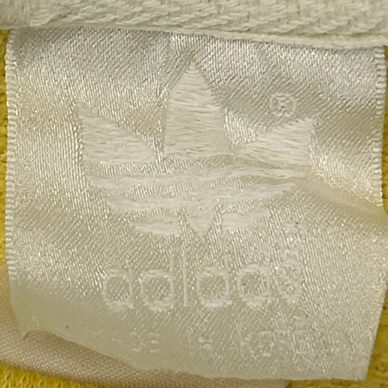 Adidas Vintage 90s Adidas Trefoil Sweatshirt Logo Yellow M Medium Size US M / EU 48-50 / 2 - 10 Thumbnail