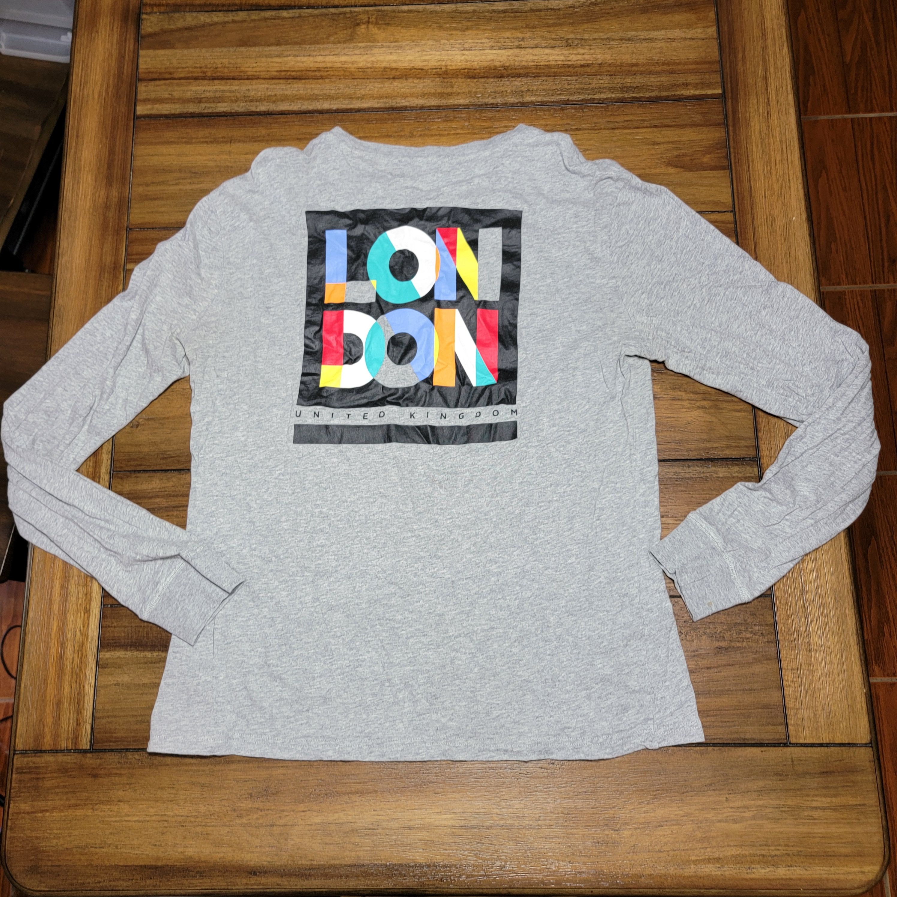 Aeropostale Aeropostale LS Grey Unisex Tee London - Size Medium Size M / US 6-8 / IT 42-44 - 1 Thumbnail
