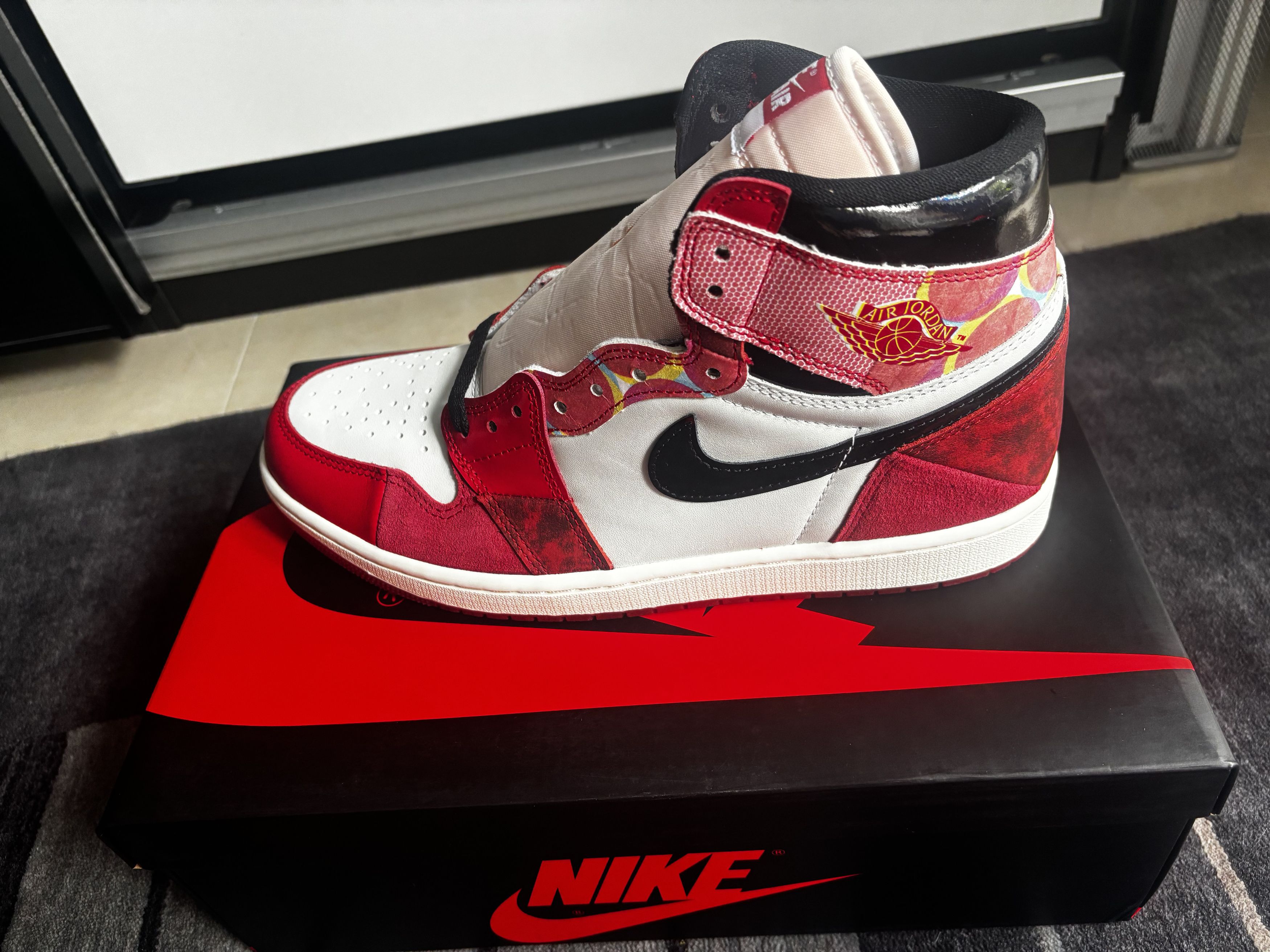 Jordan Brand Nike Air Jordan 1 Retro Spider-Man -- Into the Spider-Verse Size US 10.5 / EU 43-44 - 1 Thumbnail