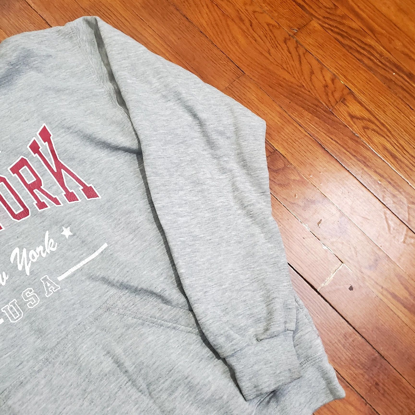 Vintage Point Sportswear Hoodie Mens Medium Gray New York City Pullover Sweatshirt Graphic Print Kangaroo Pocket Size US M / EU 48-50 / 2 - 3 Thumbnail