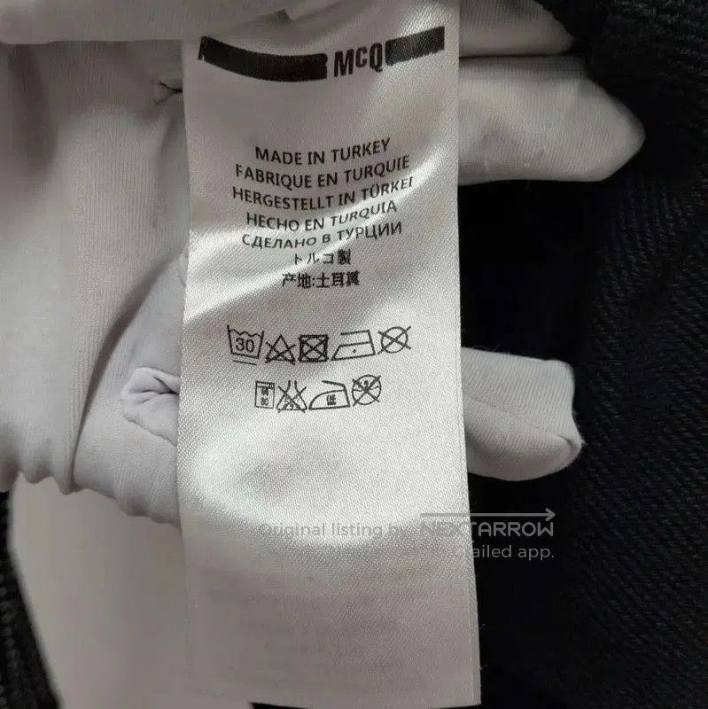 Alexander McQueen Alexander McQueen Black Cotton Long Sleeve Hoodie . Size US XXS / EU 40 - 4 Thumbnail