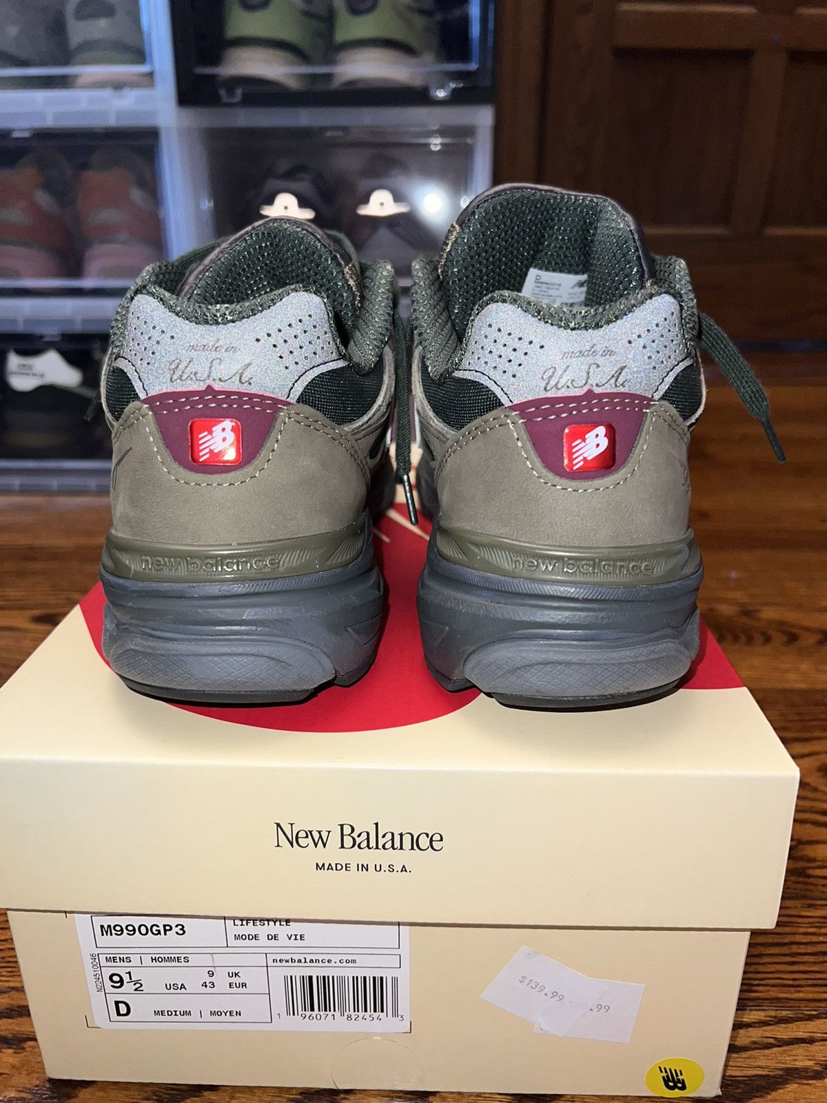 New Balance New Balance 990v3 Olive Green Size US 9.5 / EU 42-43 - 4 Thumbnail