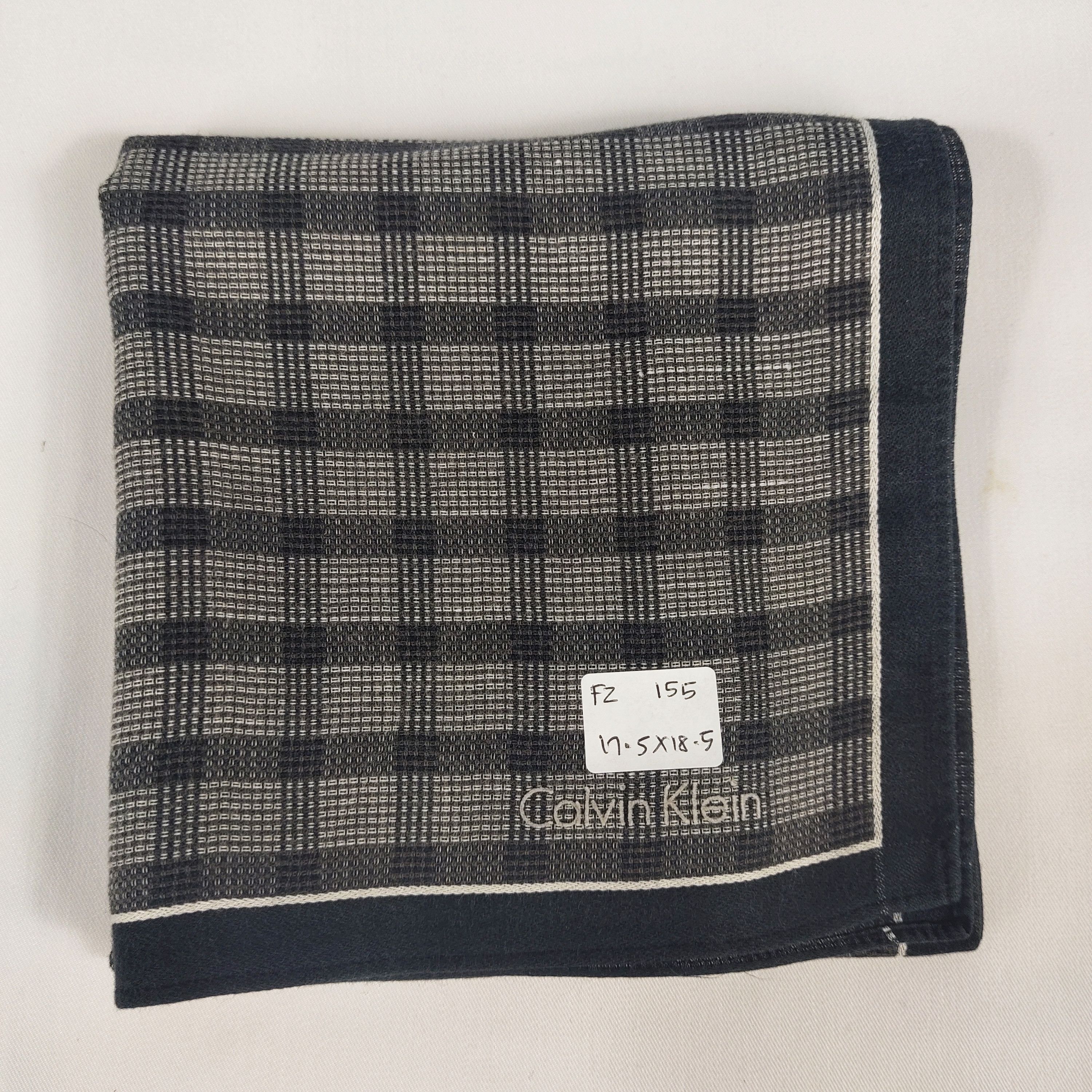 Calvin Klein × Vintage Calvin Klein Handkerchief / Neckerchief / Bandana FZ155 Size ONE SIZE - 2 Thumbnail