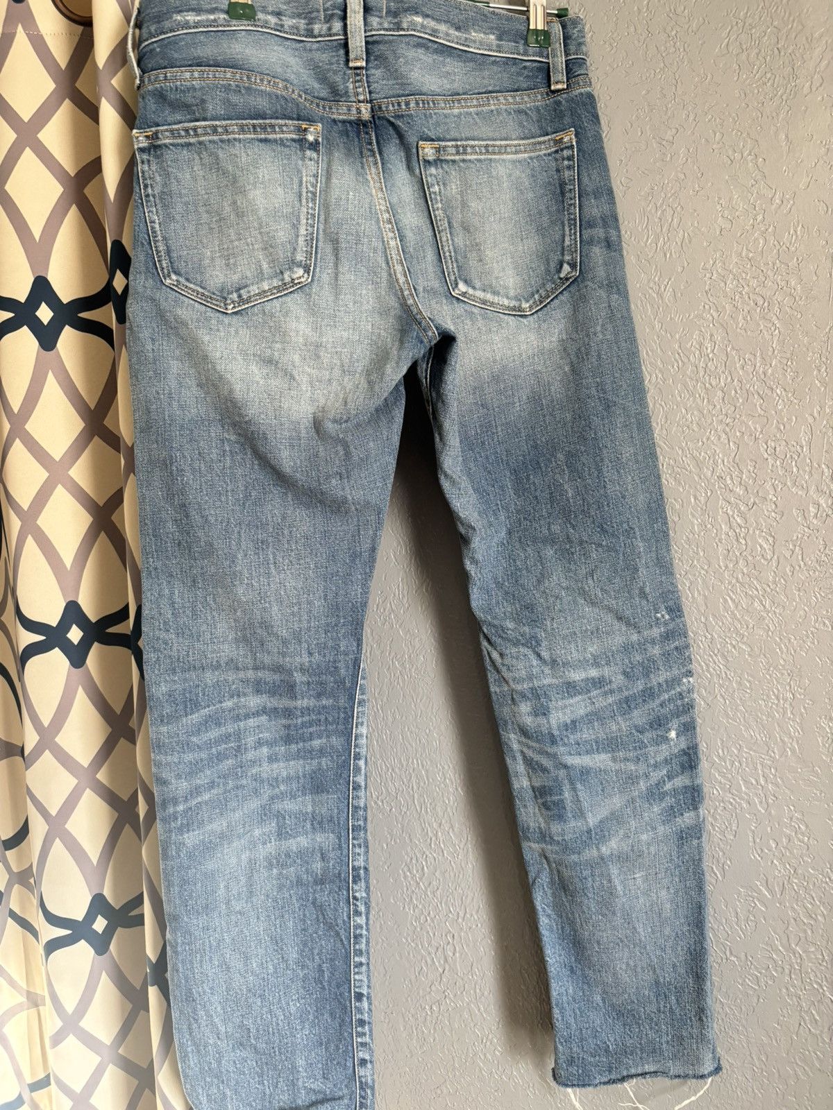 Uniqlo uniqlo distressed jeans Size US 30 / EU 46 - 3 Thumbnail