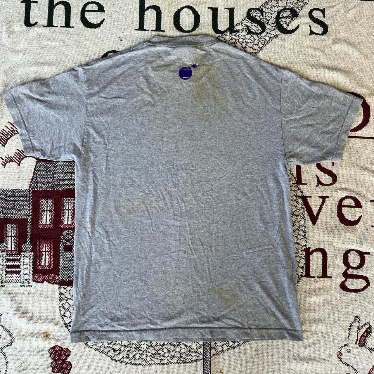 The Hundreds × Vintage Vintage Y2K/2000s “The hundreds is huge, inc” Graphic tee Size US L / EU 52-54 / 3 - 4 Thumbnail
