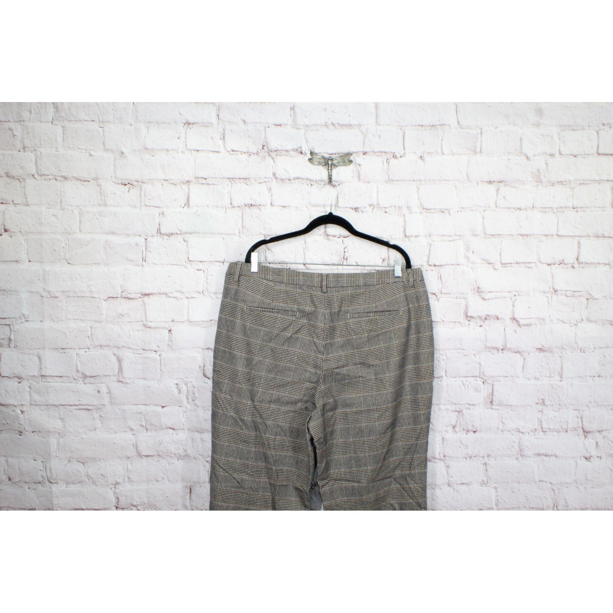 L.L. Bean LL Bean Women's Plaid Classic Fit Lined Career Dress Pants Size 40" / US 18 - 4 Thumbnail
