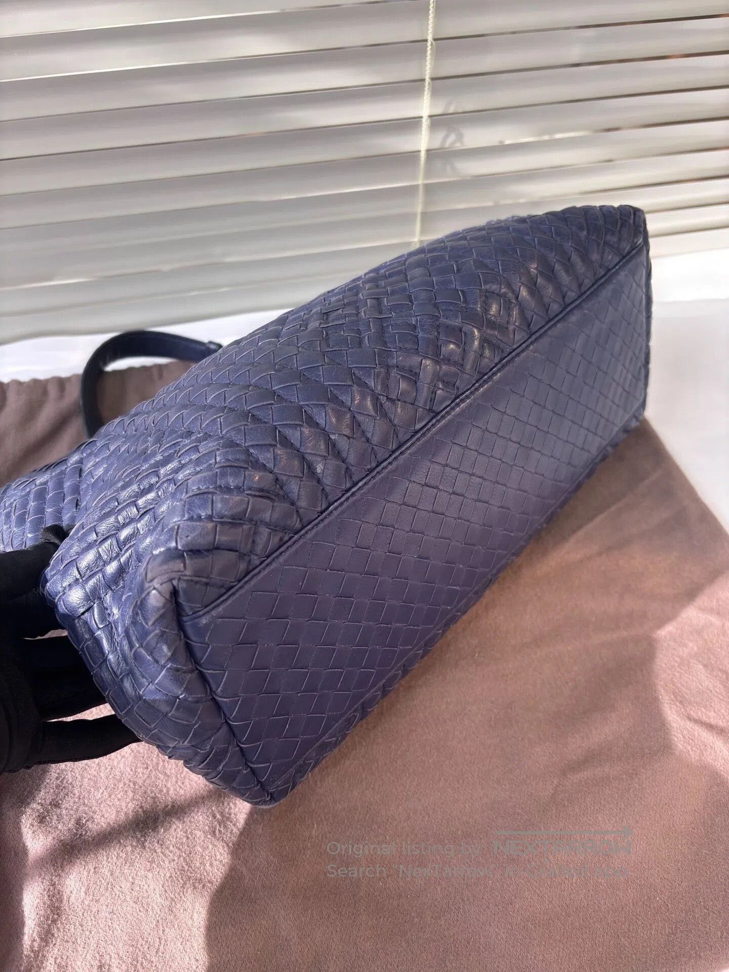 Bottega Veneta Bottega Veneta Woven Leather Shoulder Bag. Size ONE SIZE - 5 Thumbnail