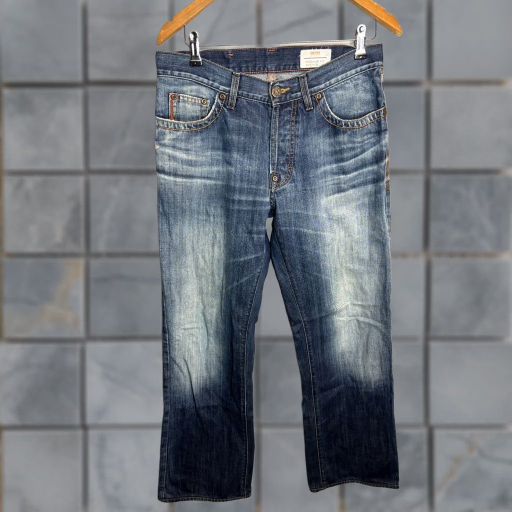 Hugo Boss Hugo Boss Jeans Mens W34 L34 Blue Candiani Denim Italian Straight 5617 8/10 Condition Distressed Regular Inseam 28in USA Classic Modern 043025-5617 Size US 33 - 1 Thumbnail