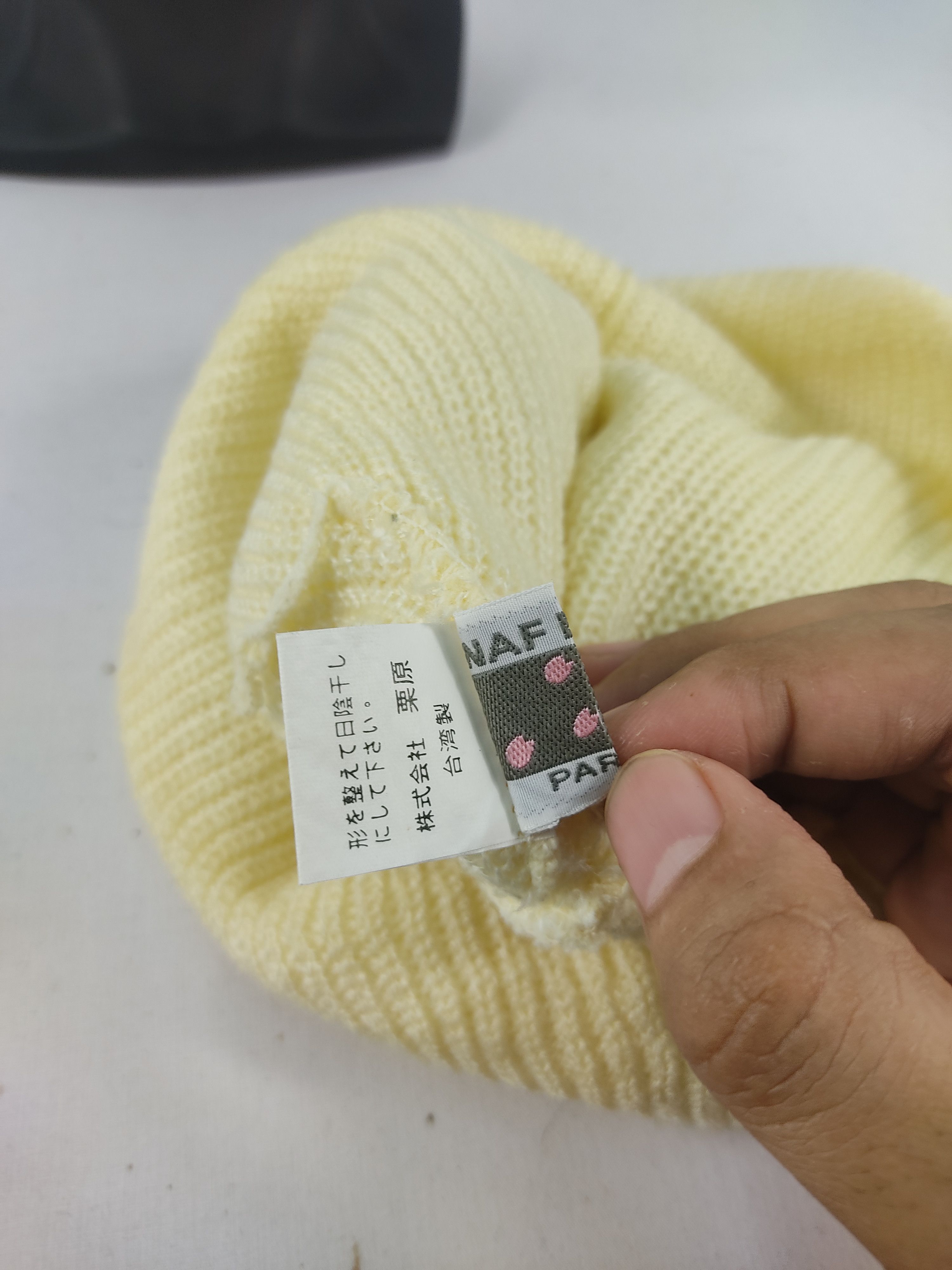 Designer × Vintage Vintage Naf Naf Paris Ear Beanie / Snow Hat / Snow Cap Size ONE SIZE - 6 Thumbnail