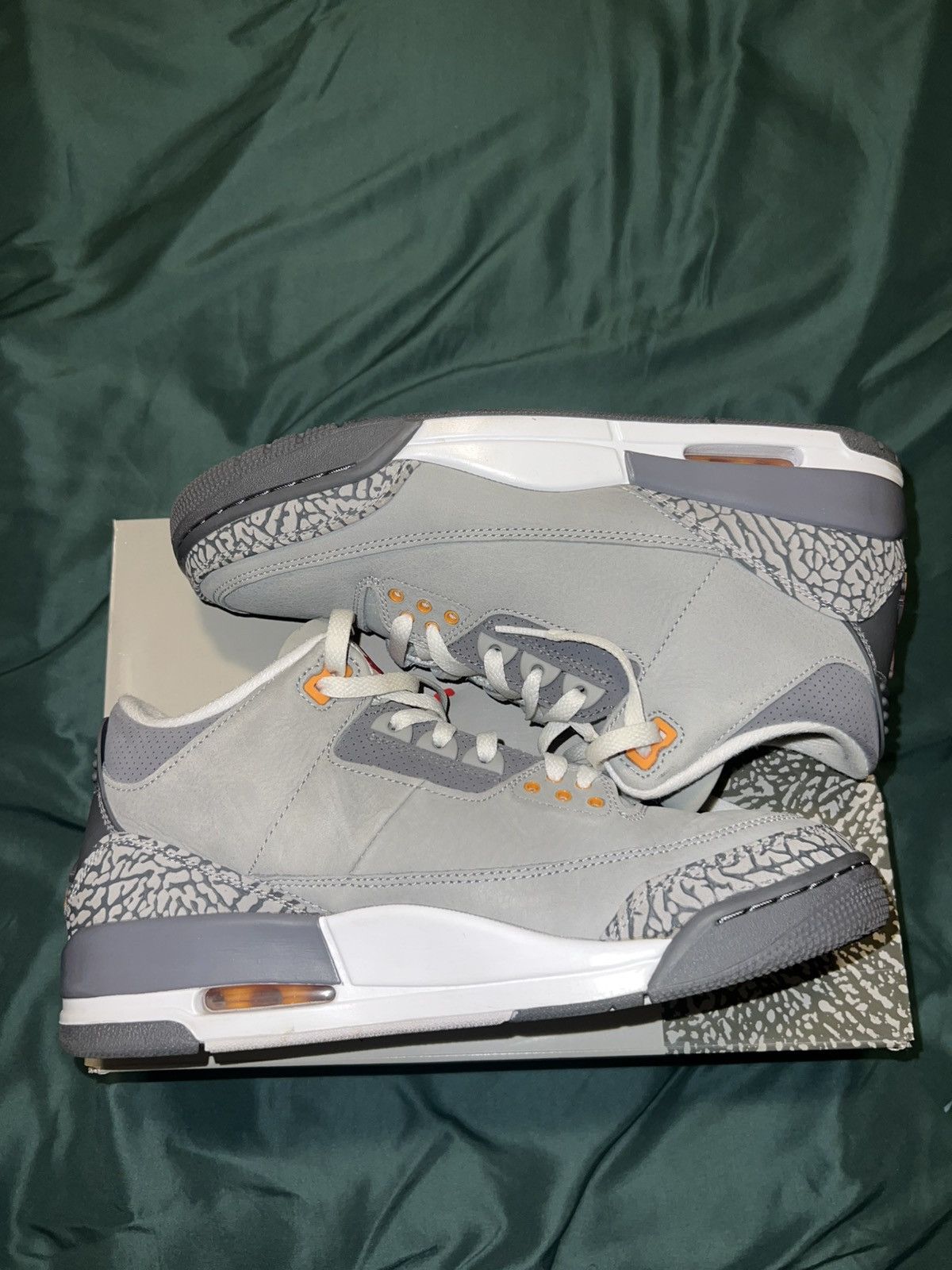 Jordan Brand Jordan 3 Cool Grey Size US 10 / EU 43 - 2 Thumbnail