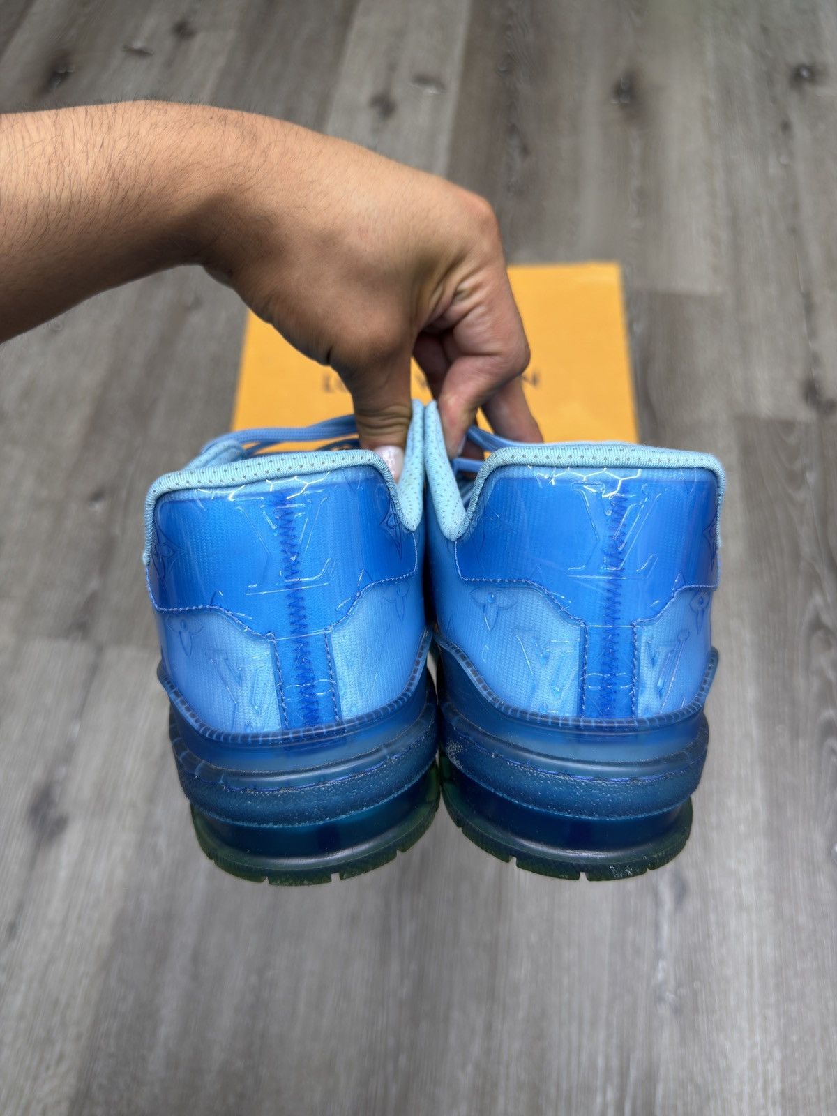 Louis Vuitton Louis Vuitton Trainer Transparent Blue Size US 8 / EU 41 - 4 Thumbnail