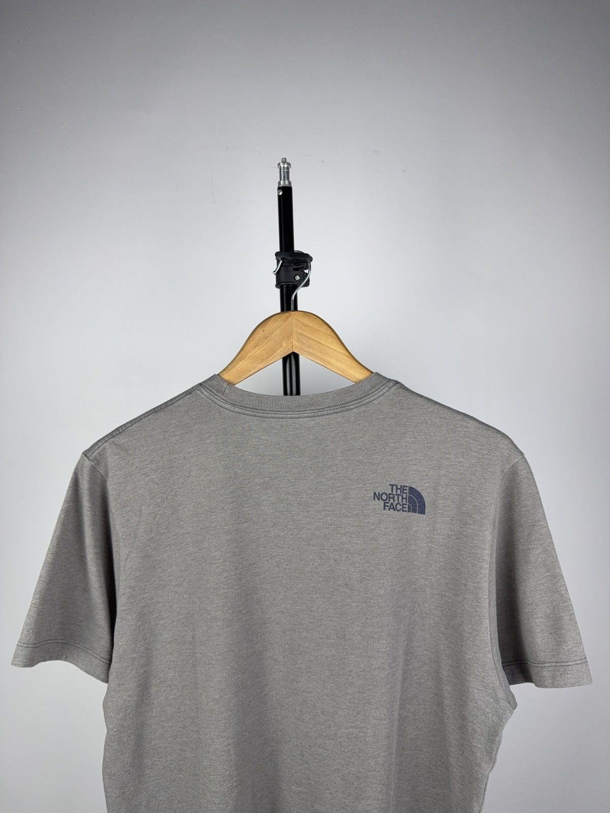 The North Face Outdoor 00s The North Face Graphic Explorer Tee Grey M Size US M / EU 48-50 / 2 - 9 Thumbnail
