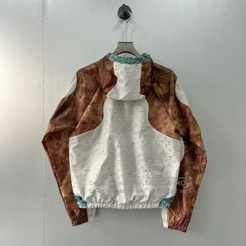 Louis Vuitton Louis Vuitton Marble full logo assault jacket Size US S / EU 44-46 / 1 - 2 Thumbnail