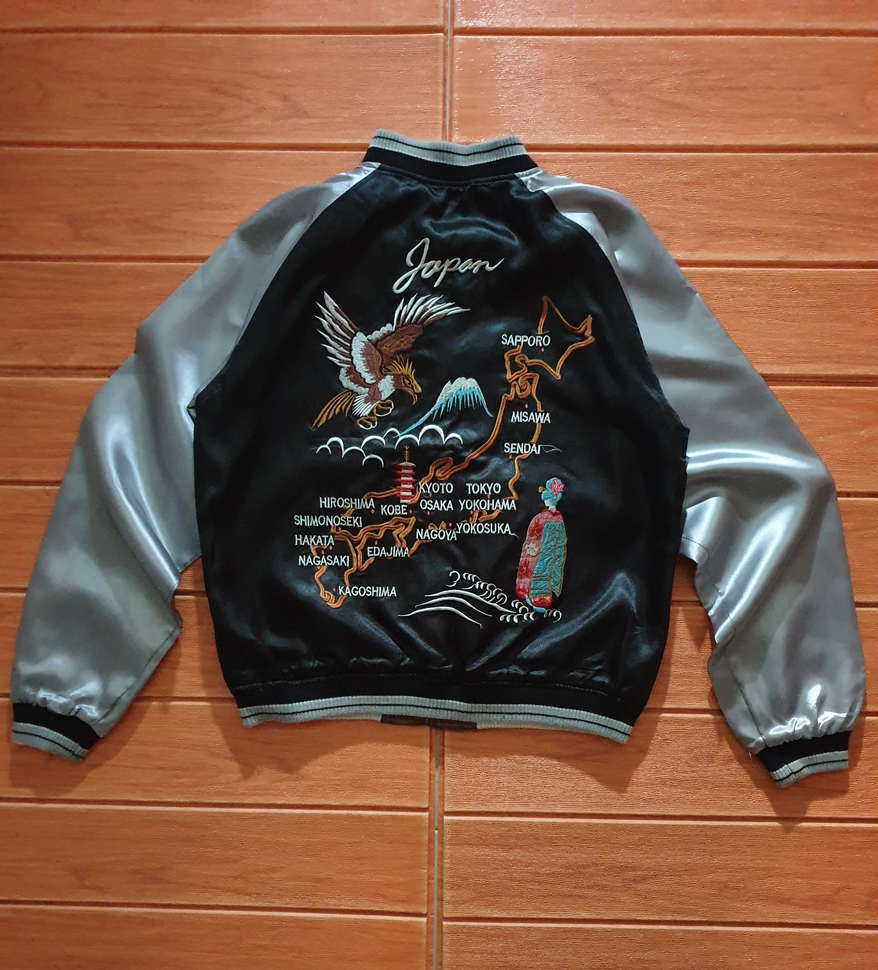 Japanese Brand 💥Skull n bird Embroidery reversible Yakuza Sukajan Jacket Size US M / EU 48-50 / 2 - 10 Thumbnail