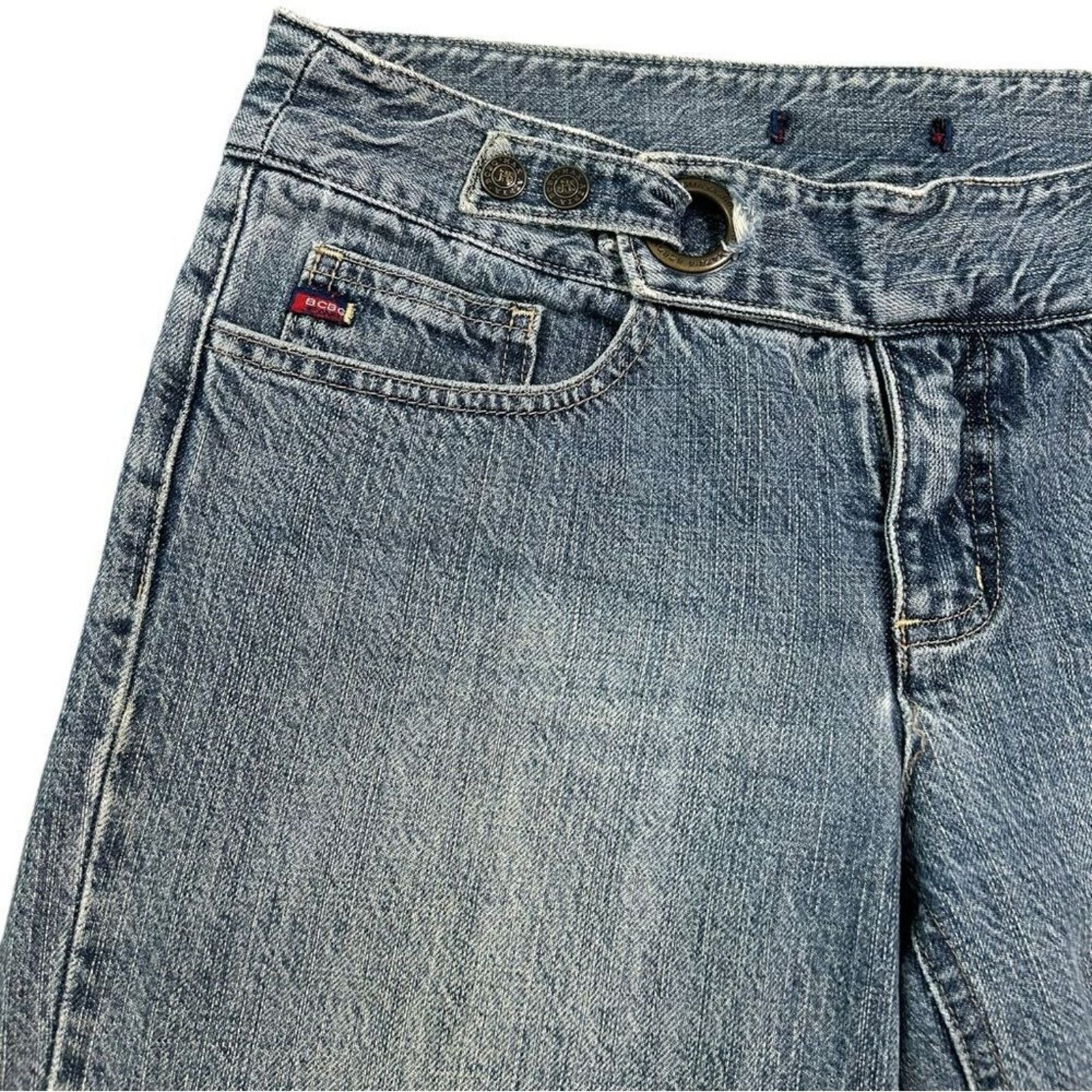 Bcbgmaxazria BCBG Y2K Styled Waist Looped Bermuda Jean Shorts Size 28" / US 6 / IT 42 - 3 Thumbnail