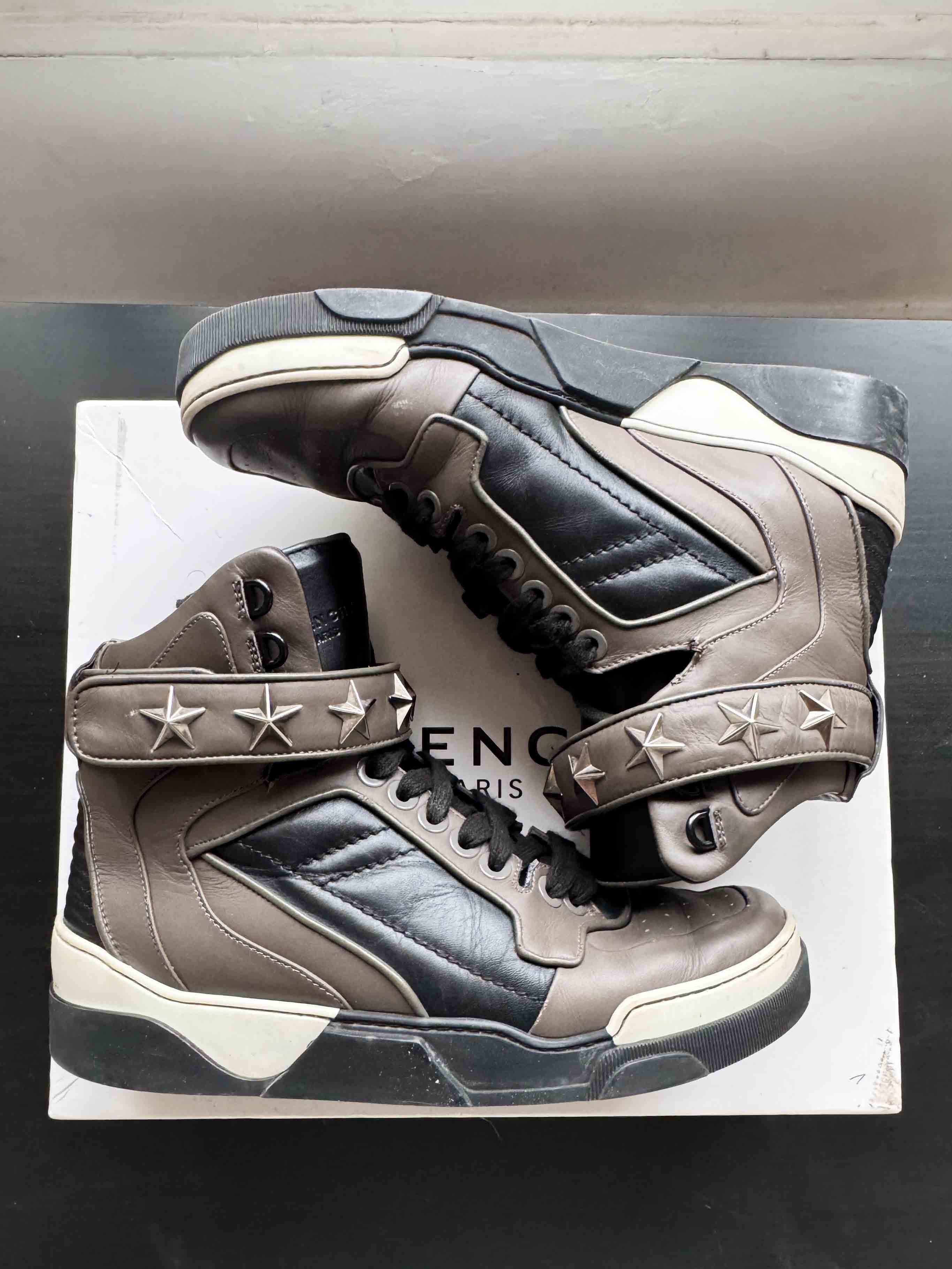Givenchy Givenchy Tyson High Black Size US 8 / EU 41 - 1 Thumbnail