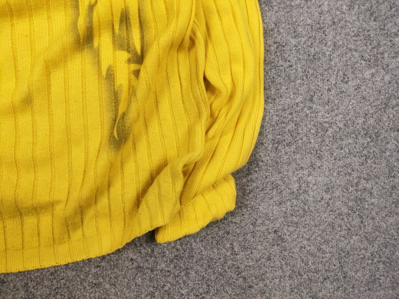 If Six Was Nine Vtg Y2K Hysteric Glamour Style Opium Yellow ribbed sweater Size US M / EU 48-50 / 2 - 6 Thumbnail