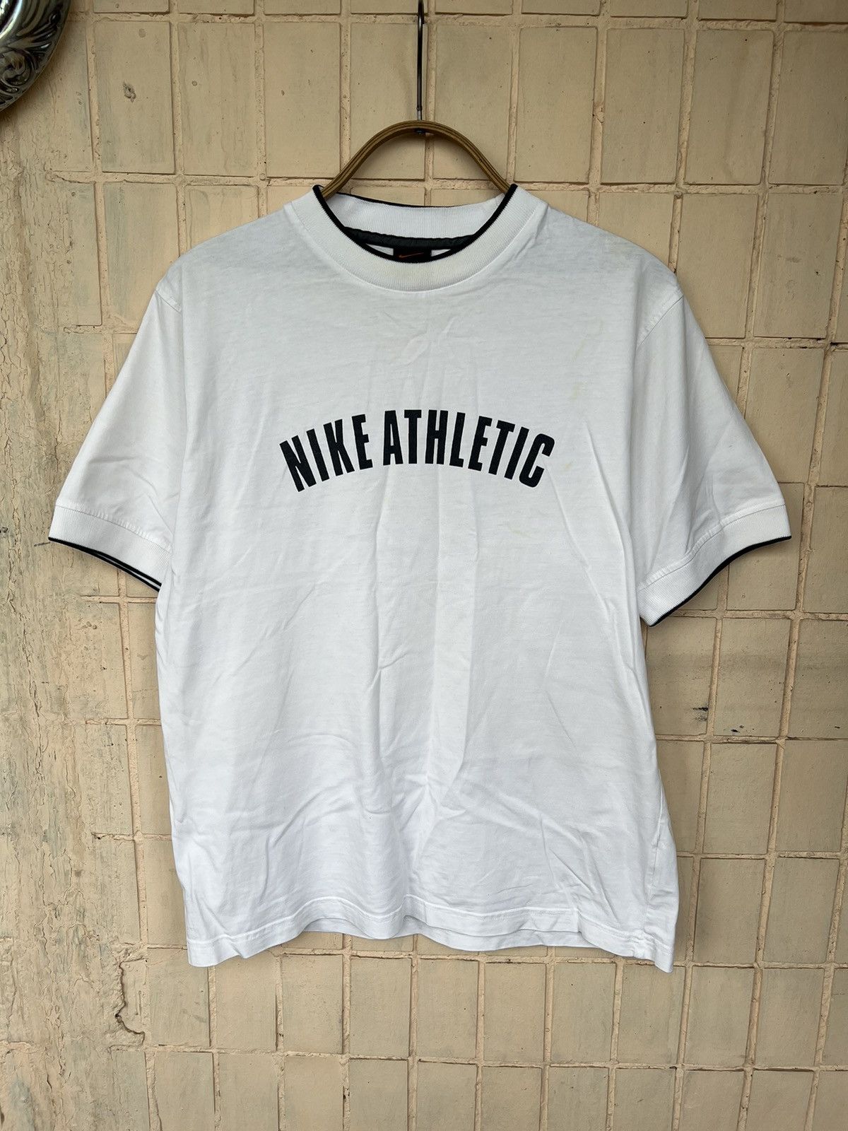 Nike Nike Athletic Vintage t-shirt y2k Size US S / EU 44-46 / 1 - 1 Thumbnail
