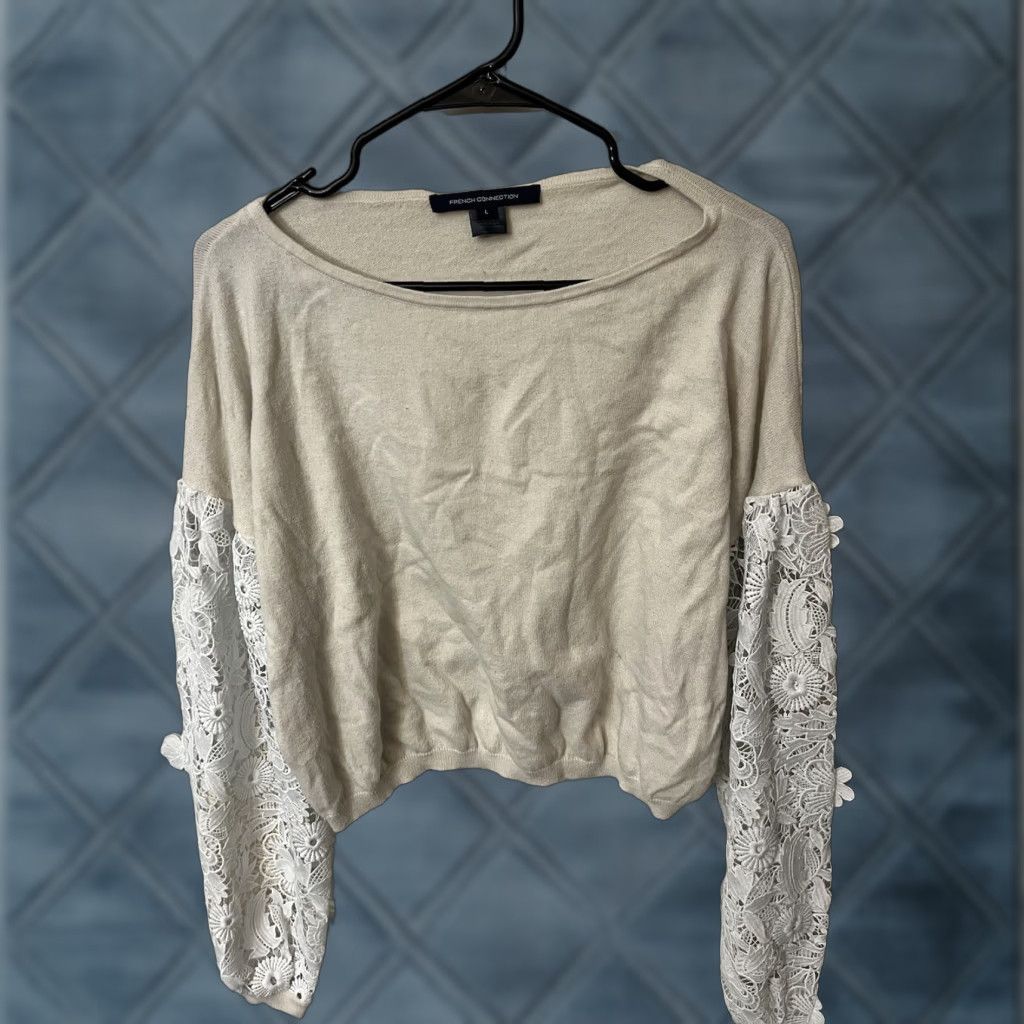 French Connection French Connection Womens Ivory Crop Sweater Size Large Size L / US 10 / IT 46 - 1 Thumbnail