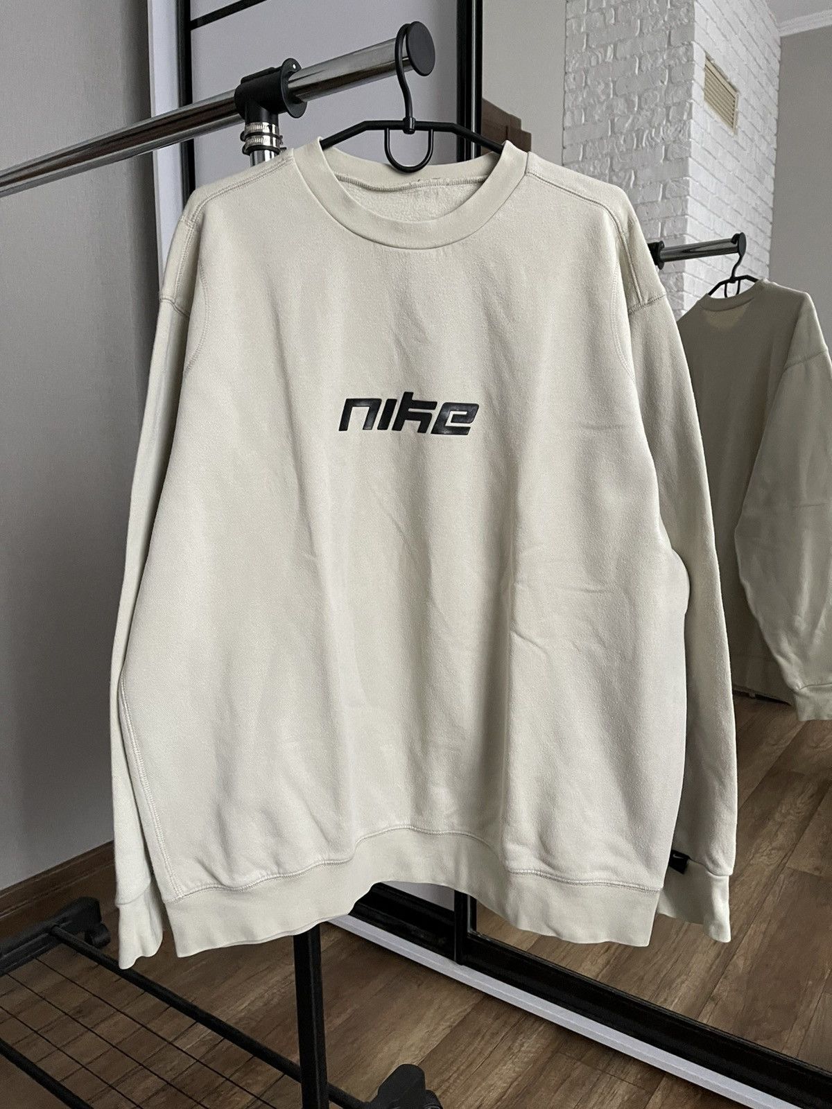 Nike Nike Vintage Sweatshirt Crewneck 90s Size US L / EU 52-54 / 3 - 1 Thumbnail