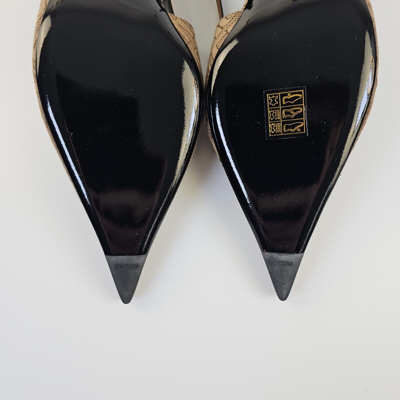 Versace Versace Greca 45mm Beige Slingback Pumps New Size US 7 / IT 37 - 7 Thumbnail
