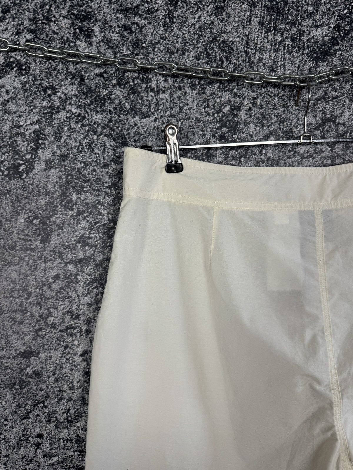 Nike Men’s Vintage Nike Cream Shorts With Map Logo Print Size 36 Size US 36 / EU 52 - 13 Thumbnail