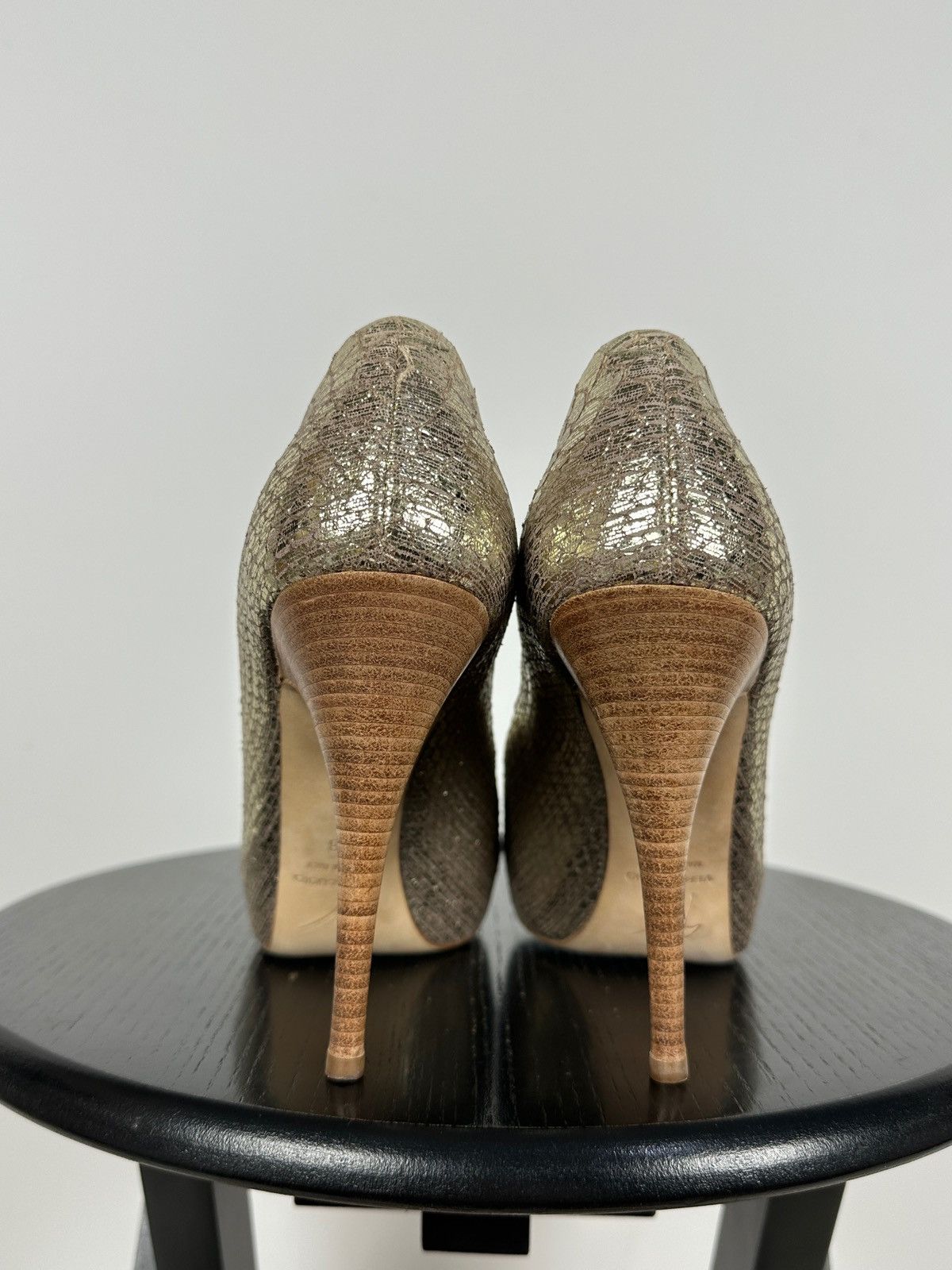 Giuseppe Zanotti Giuseppe Zanotti Gold Metallic Python Embossed Leather Pumps Size US 8 / IT 38 - 11 Thumbnail