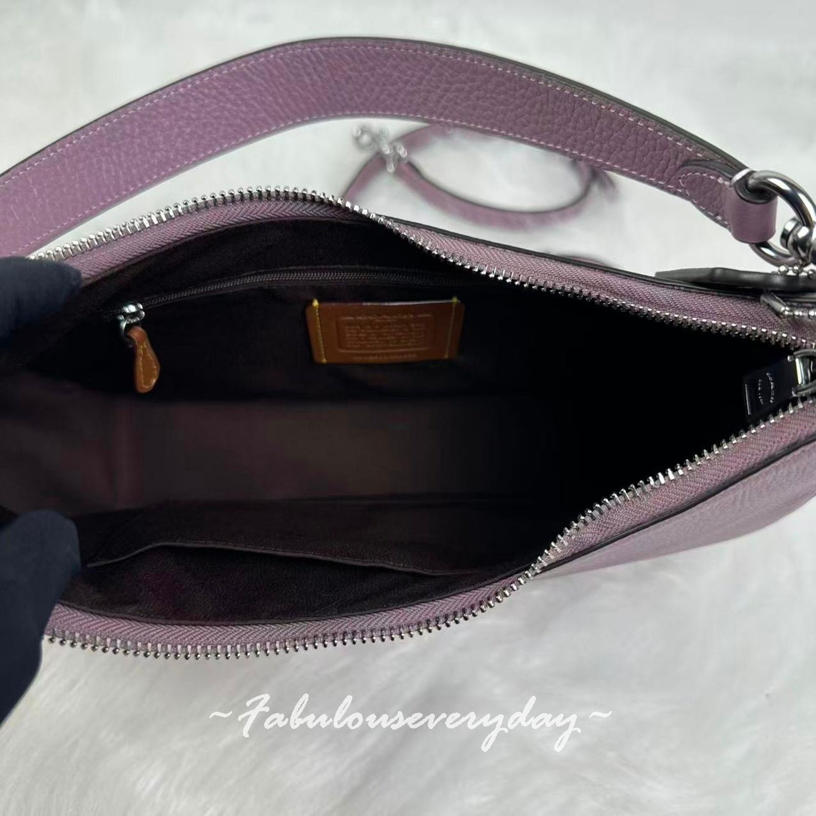Coach Coach Teri Hobo Shoulder/Crossbody Leather/Silver/Jasmine Size ONE SIZE - 7 Thumbnail