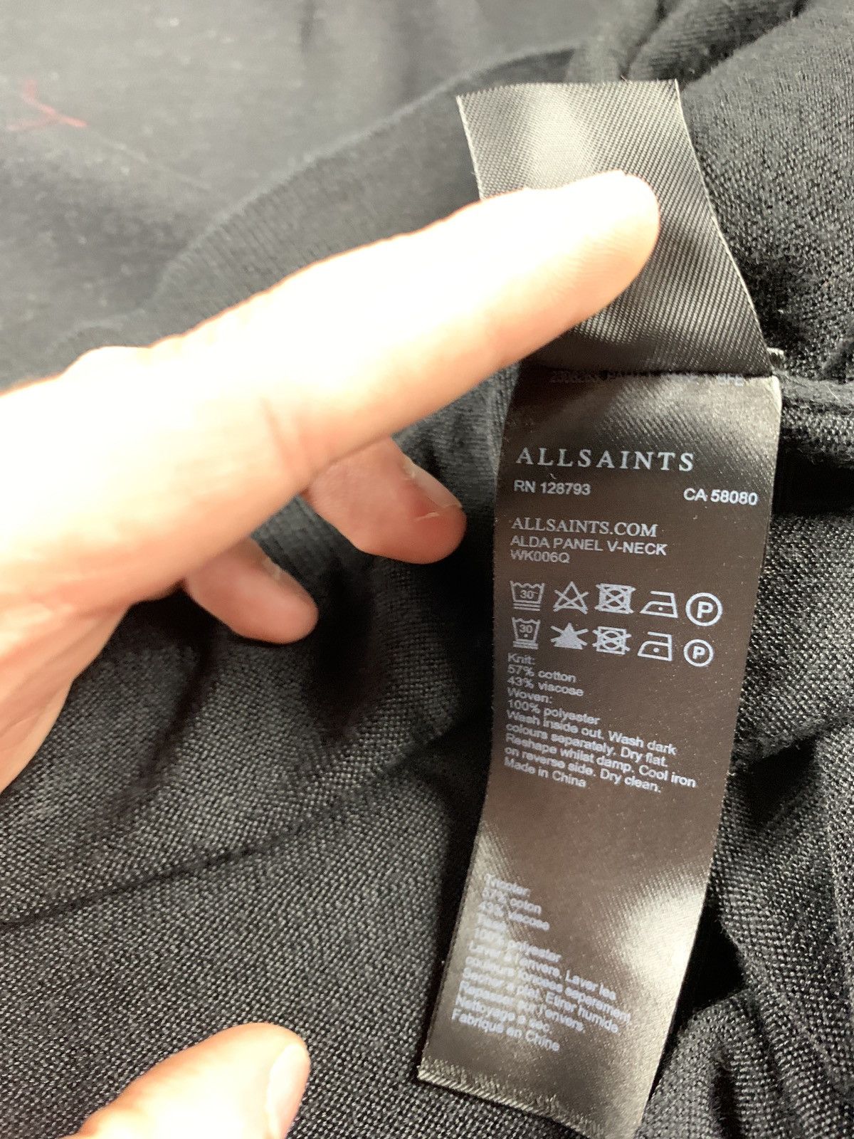 Allsaints Designer AllSaints V-Neck Sweater Black Alda Panel Luxury Size S / US 4 / IT 40 - 7 Thumbnail