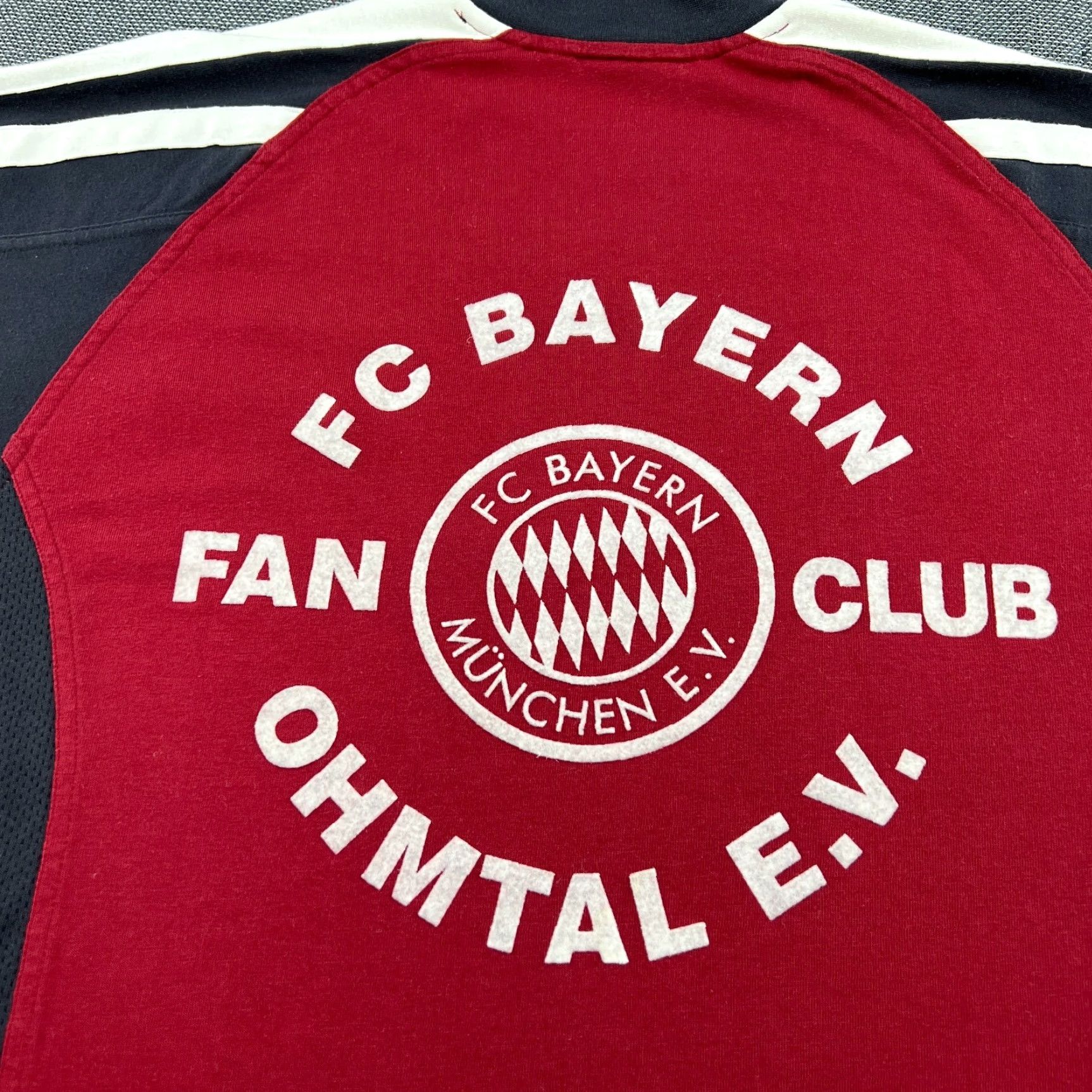 Adidas Bayern Munich Adidas 2001-2002 Training Football Jersey D9 Adult Shirt L Multicolor Short Sleeve Moisture Wicking Quick Dry Mens Ladies? Size US L / EU 52-54 / 3 - 7 Thumbnail
