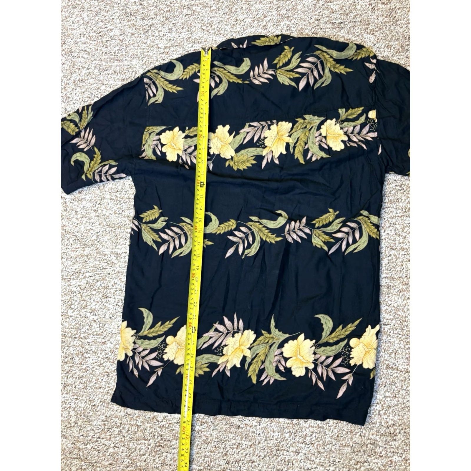 Vintage VINTAGE Jack Hollywood Hawaiian Button Up Black Floral Short Sleeve Shirt Sz M Mens Regular Button-Down Collar 90s Theme Spring Summer Size US M / EU 48-50 / 2 - 7 Thumbnail