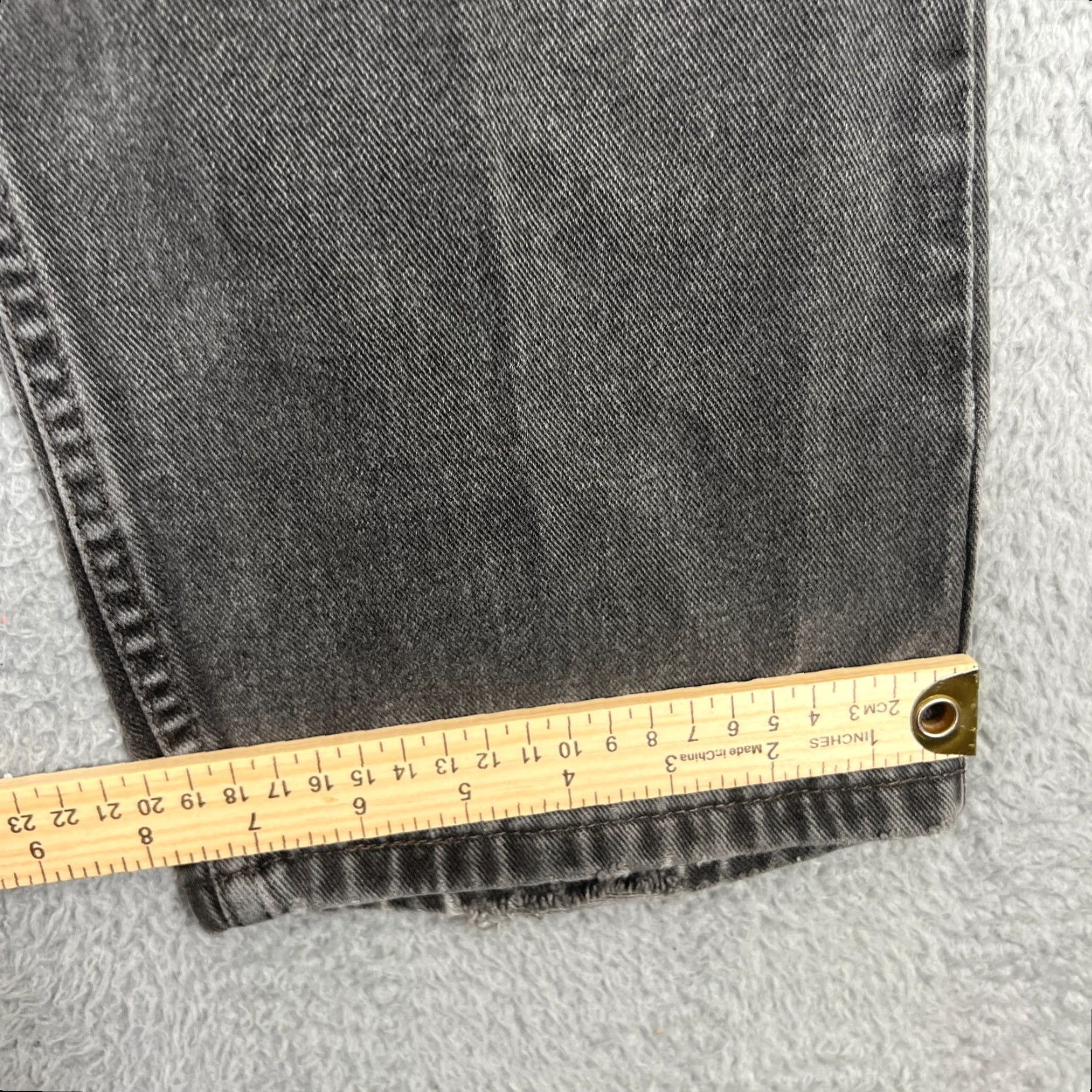 Levi's Vintage Levi's 505 Jeans Men 36x30 Regular Fit Black Distressed Denim Y2K Retro Size US 36 / EU 52 - 2 Thumbnail