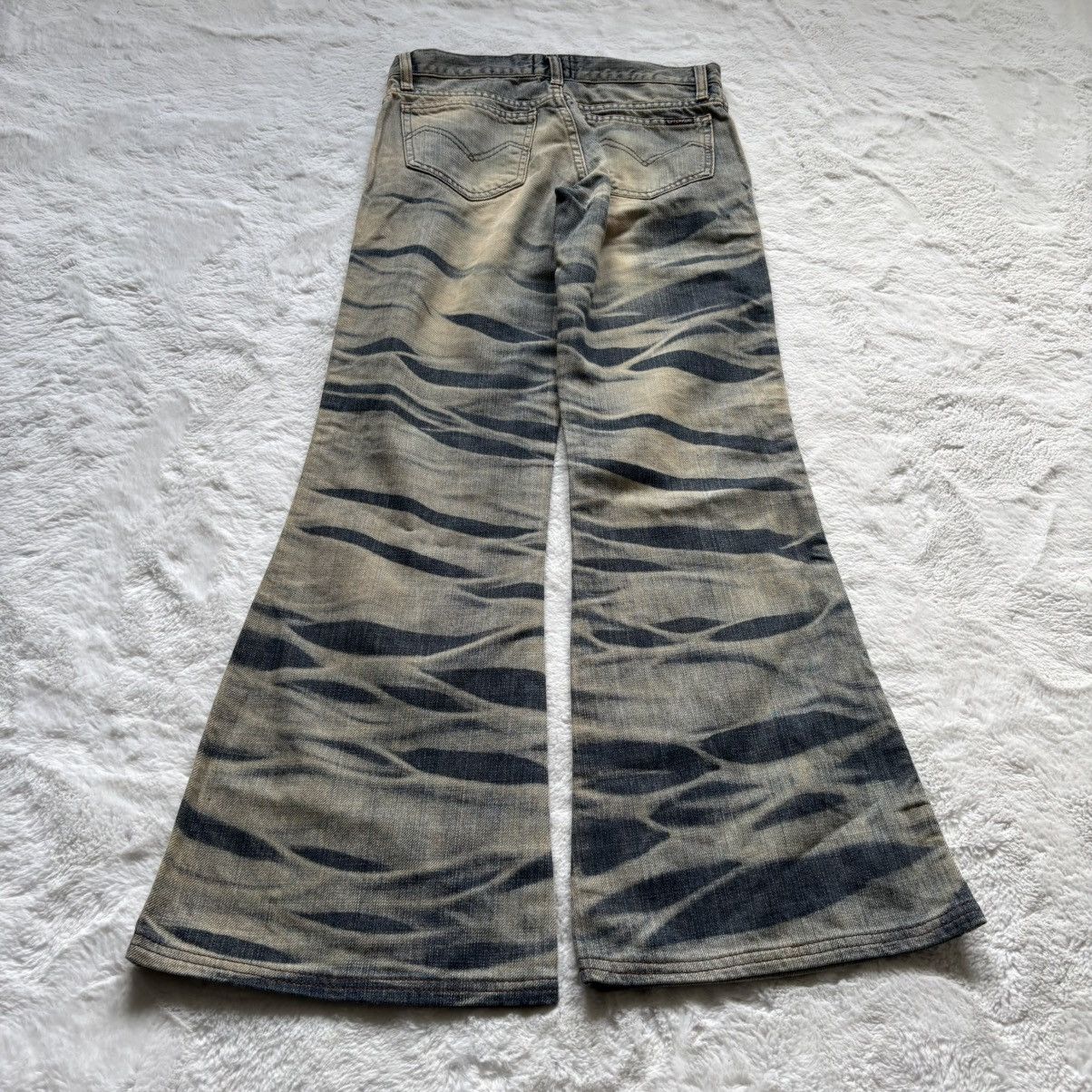 Tornado Mart Mudwash Flared Claw Mark Denim Made in Italy Brand Energie Size US 28 / EU 44 - 2 Thumbnail