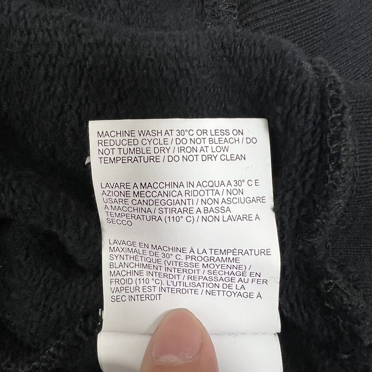Off-White OFF-WHITE SS20 Airport Tape Arrow Hoodie Size US S / EU 44-46 / 1 - 8 Thumbnail