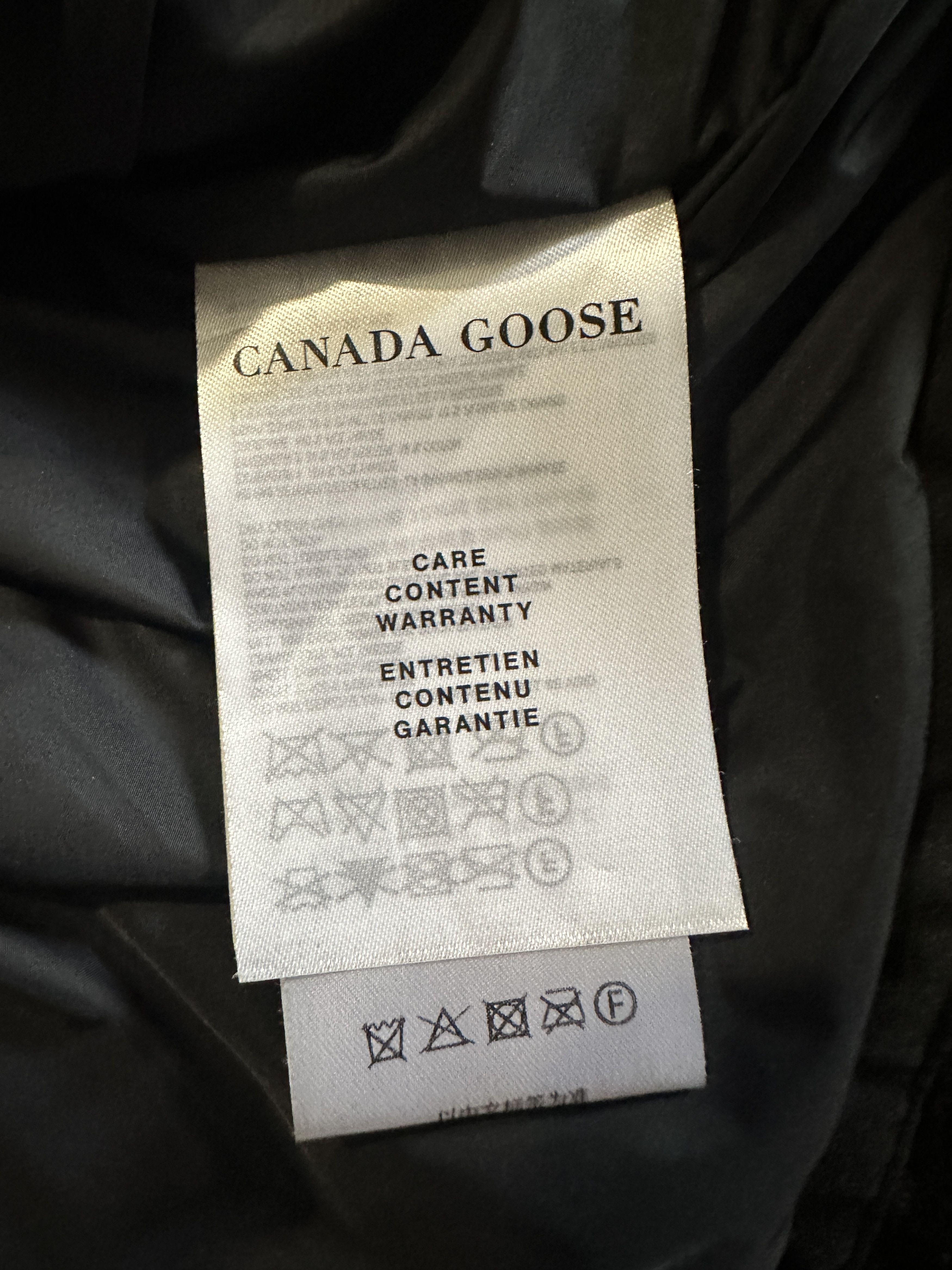 Canada Goose Paradigm Black Label Down Vest CG Size US M / EU 48-50 / 2 - 9 Thumbnail