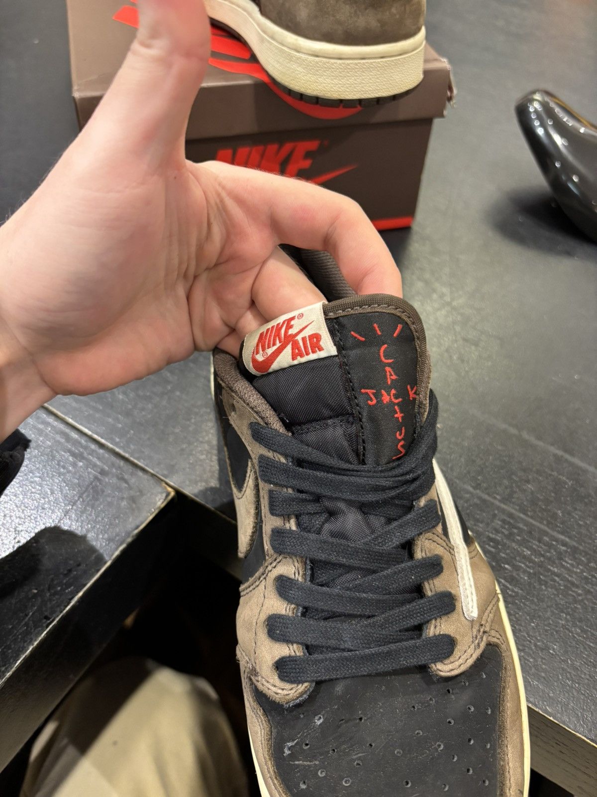 Jordan Brand × Travis Scott Jordan 1 low travis scott mocha Size US 8 / EU 41 - 9 Thumbnail