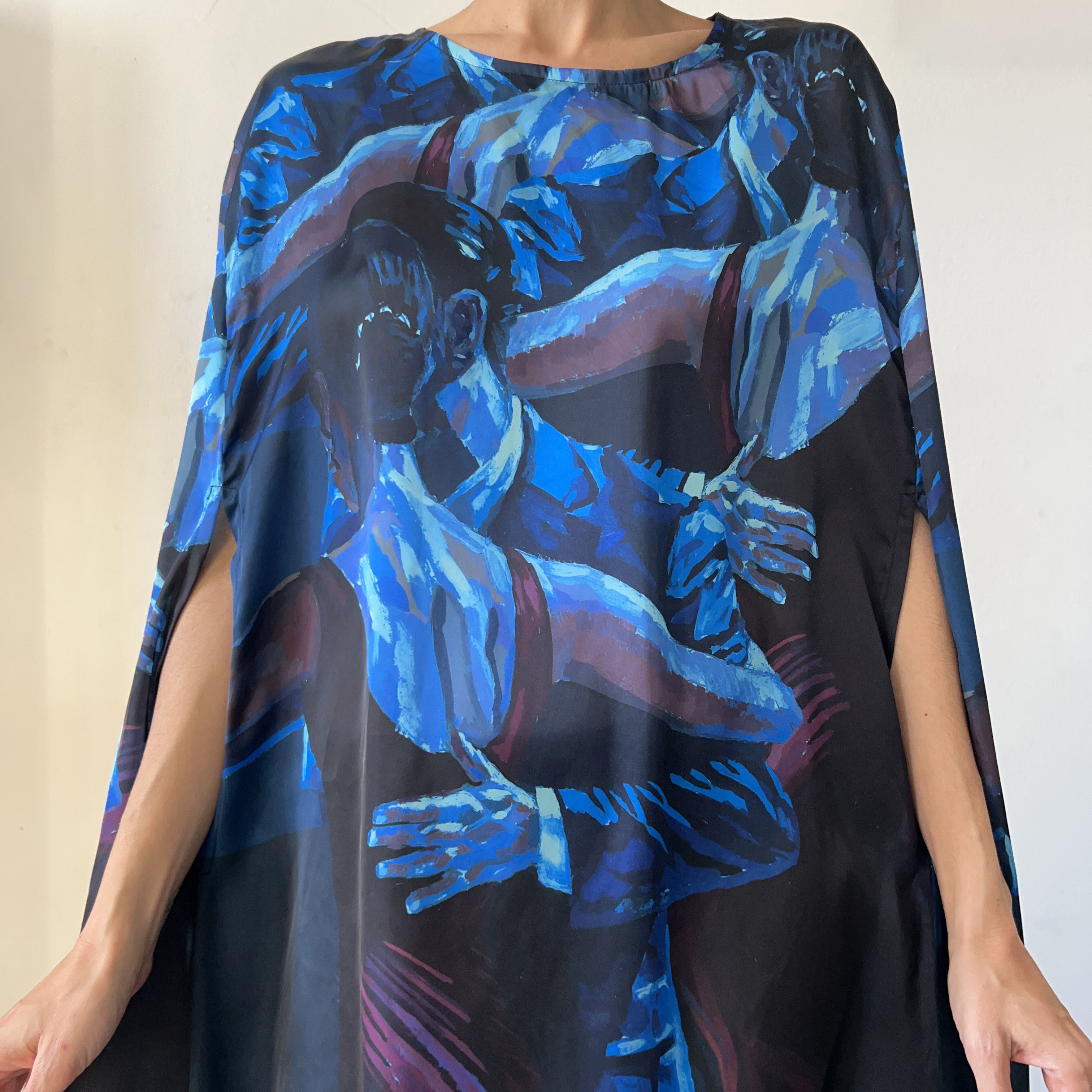 Designer × Handmade Designer handmade couple dance print cocktail cape dress Size ONE SIZE - 3 Thumbnail