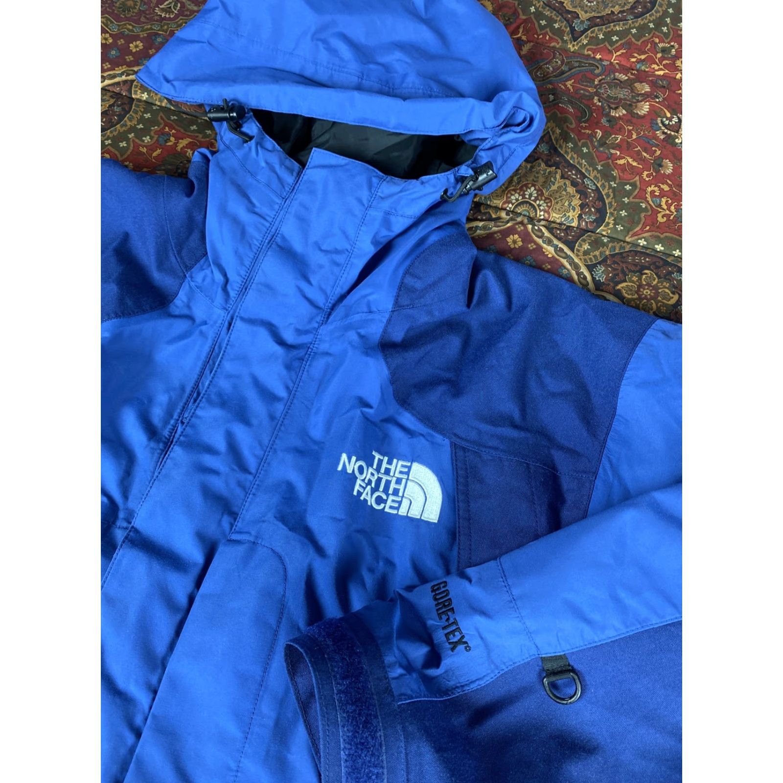 The North Face VINTAGE The North Face Gore Tex Parka Hoodie Jacket Parka Men M Blue 90s Water Resistant Size US M / EU 48-50 / 2 - 2 Thumbnail