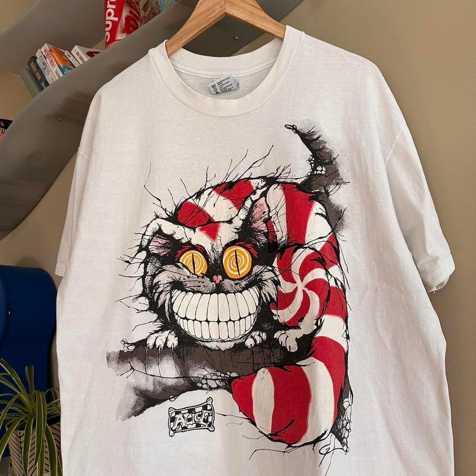 Disney × Vintage Vintage Alice in Wonderland Cheshire Cat Andazia Shirt Size US XL / EU 56 / 4 - 2 Thumbnail