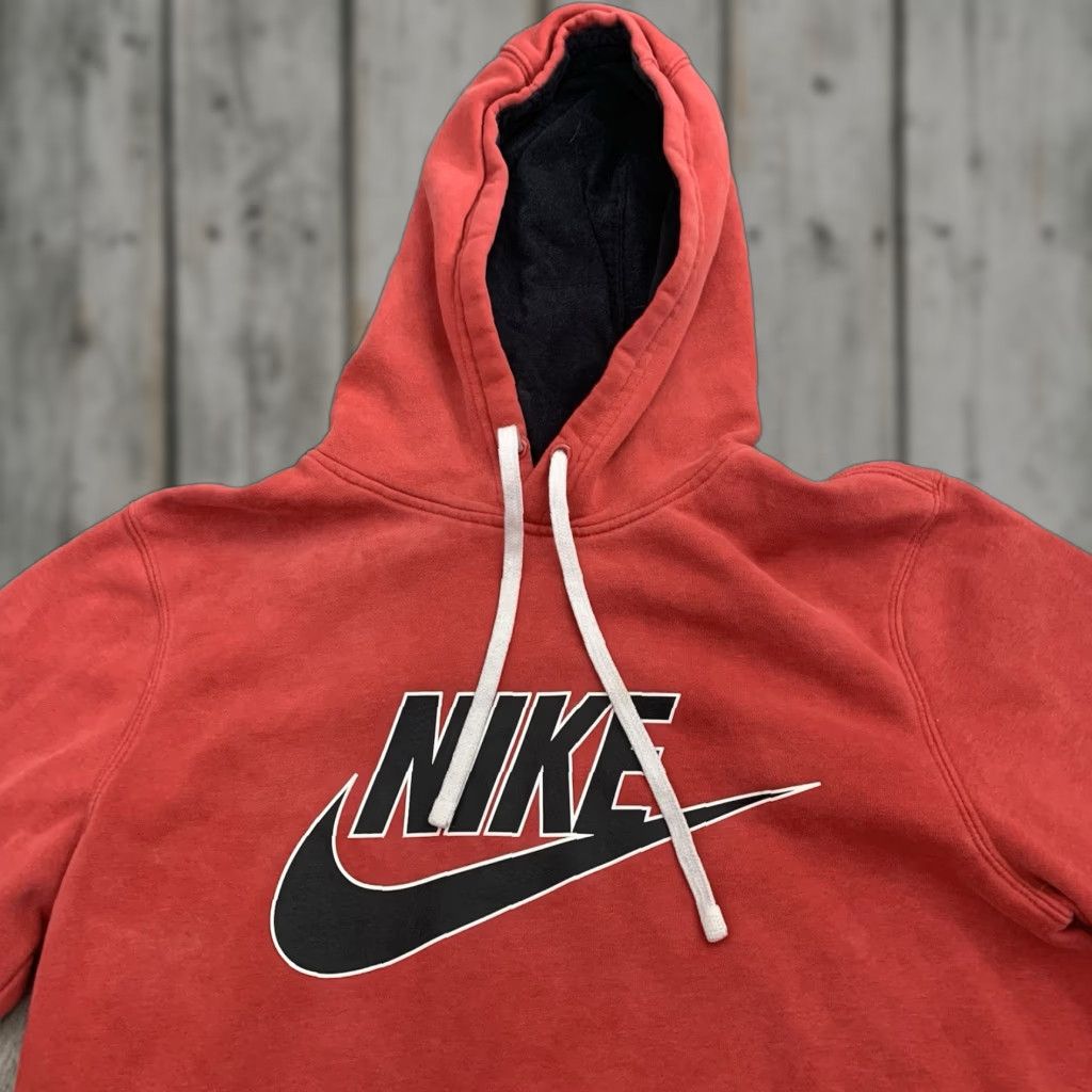 Nike **Red Logo Nike Hoodie Mens Small Pullover Sweatshirt** User: Red Logo Nike Hoodie Mens Small Pullover Sweatshirt Size US S / EU 44-46 / 1 - 1 Thumbnail
