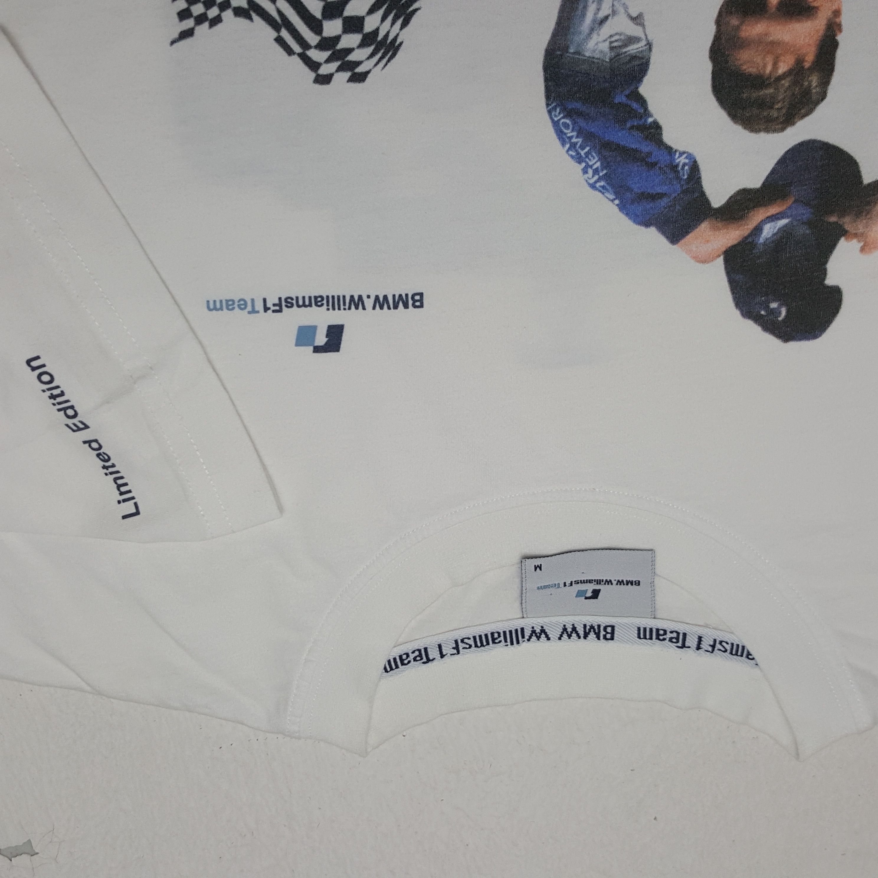 BMW Vintage 2001 San Marino GP BMW Formula One Tshirt C239 Size US M / EU 48-50 / 2 - 5 Thumbnail