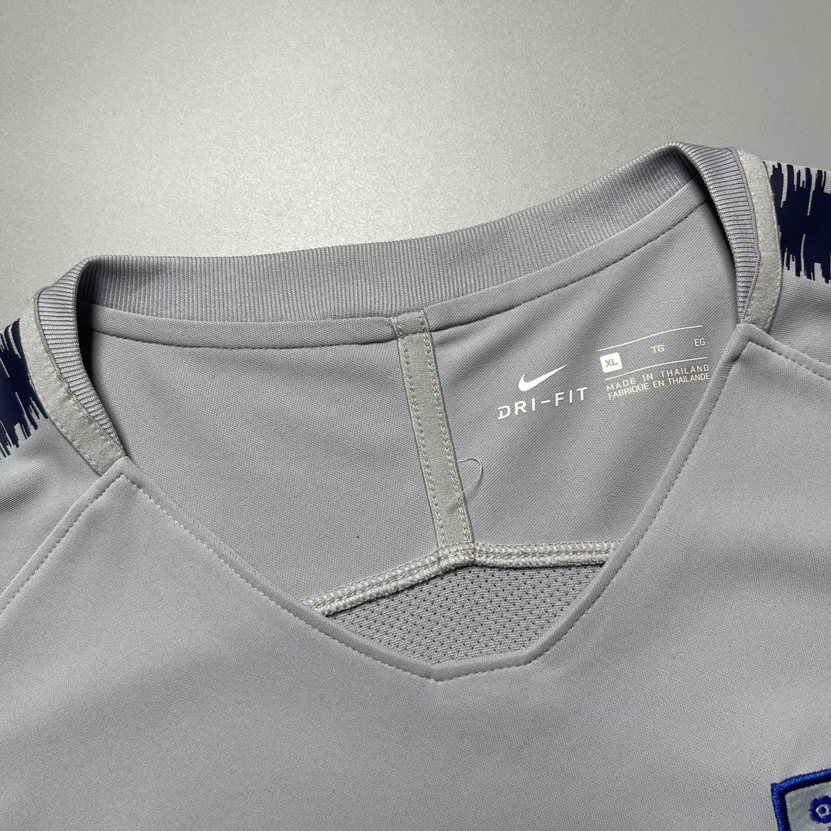 Vintage ENGLAND x STUSSY NIKE 2018 FOOTBALL SOCCER TRAINING JERSEY Size US XL / EU 56 / 4 - 4 Thumbnail