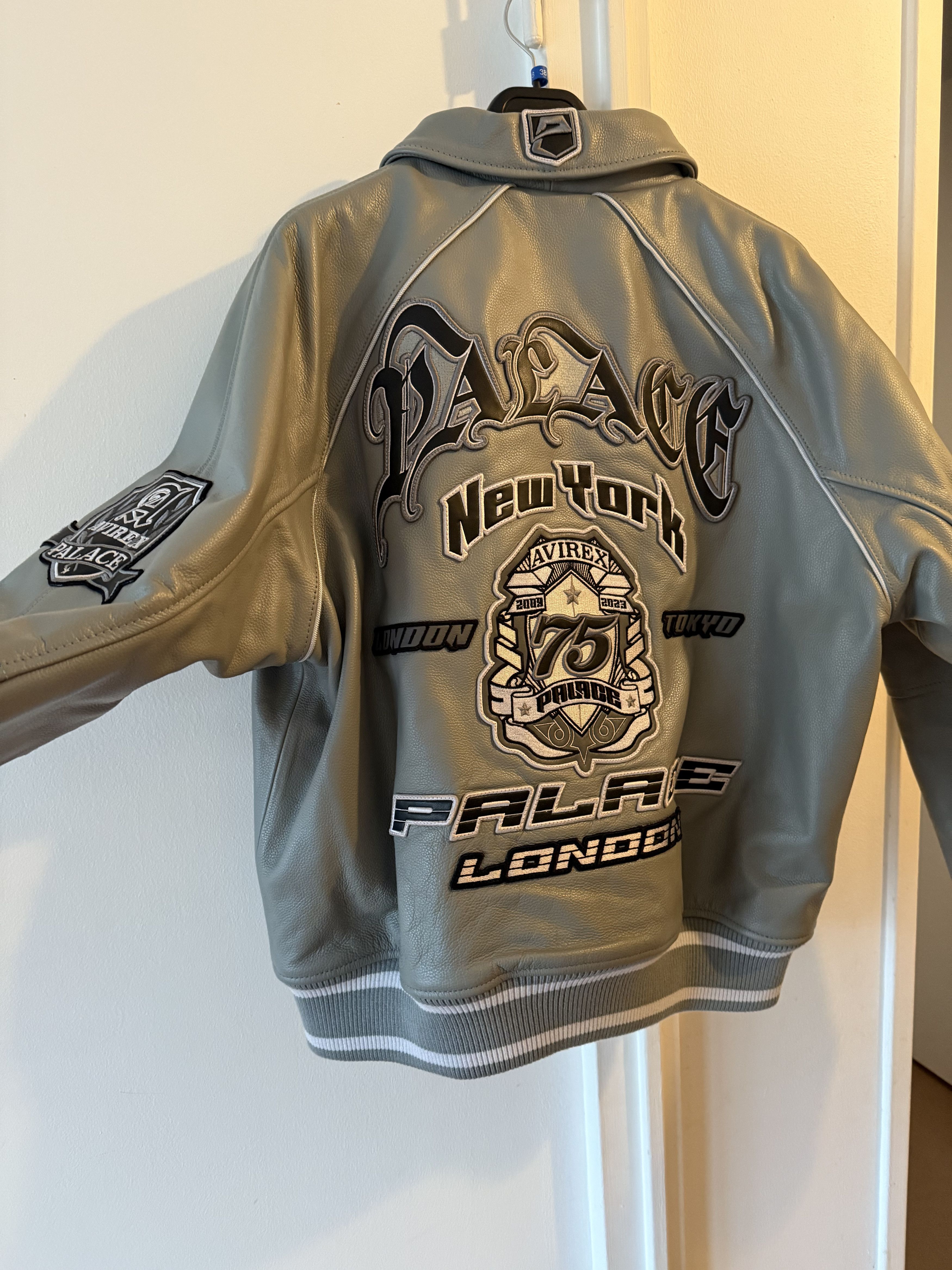 Avirex × Palace Leather jacket Avirex x Palace 2024 Size US M / EU 48-50 / 2 - 5 Thumbnail
