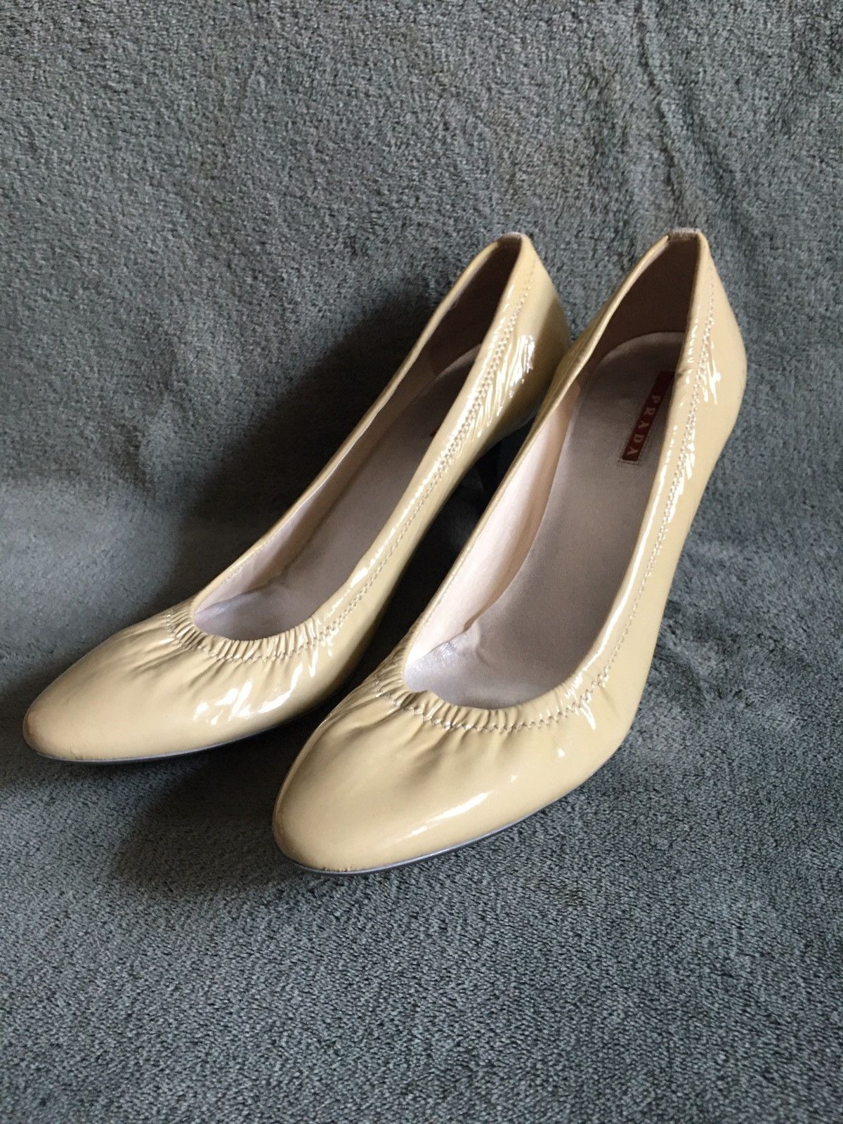 Prada PRADA Vintage Beige Patent Leather Pump Heels EU 41 Size US 11 / IT 41 - 2 Thumbnail