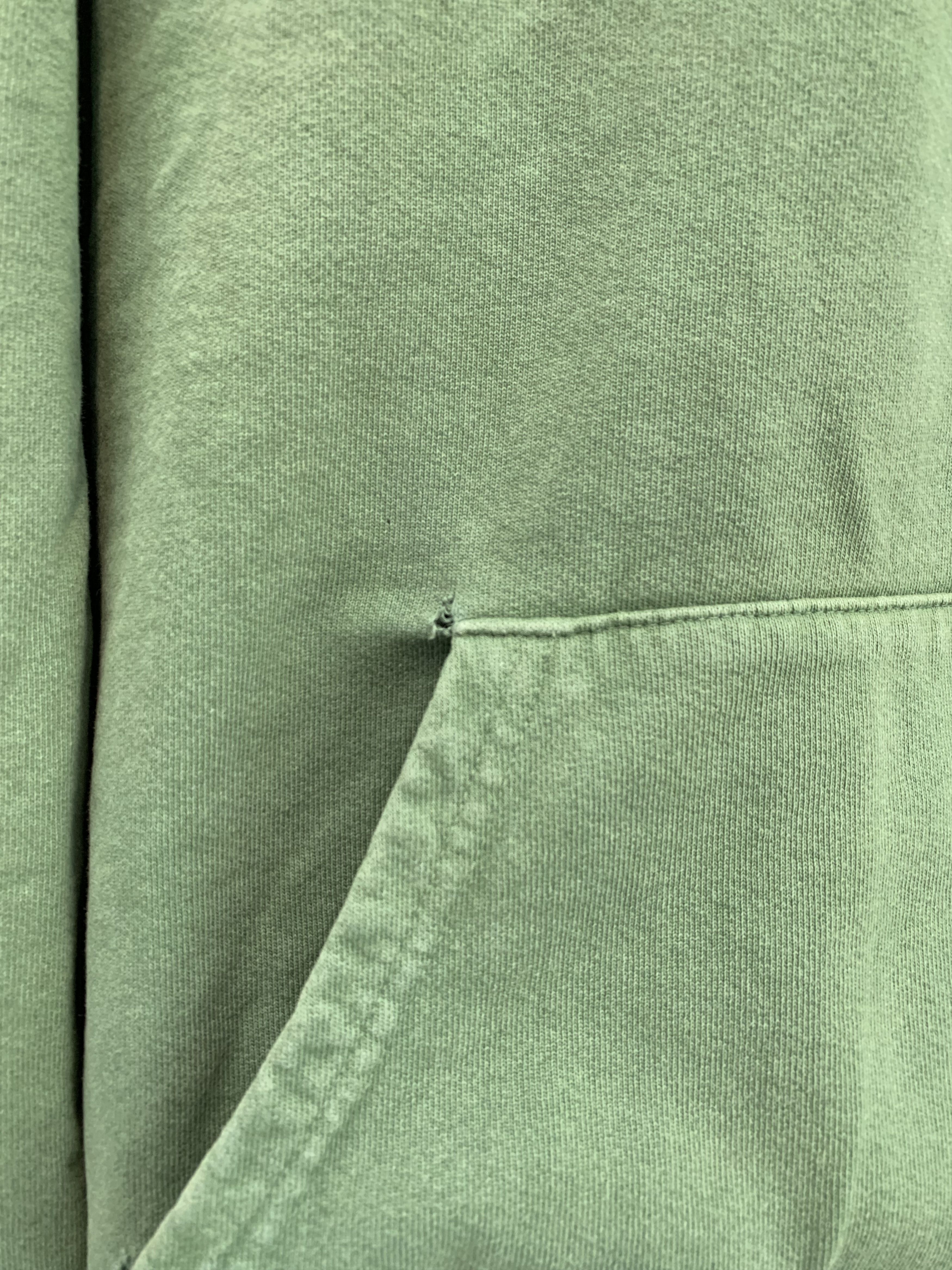 Girls Don't Cry 🪡GIRLS DONT CRY SIZE XL GREEN HOODIE.✨ Size US XL / EU 56 / 4 - 10 Thumbnail