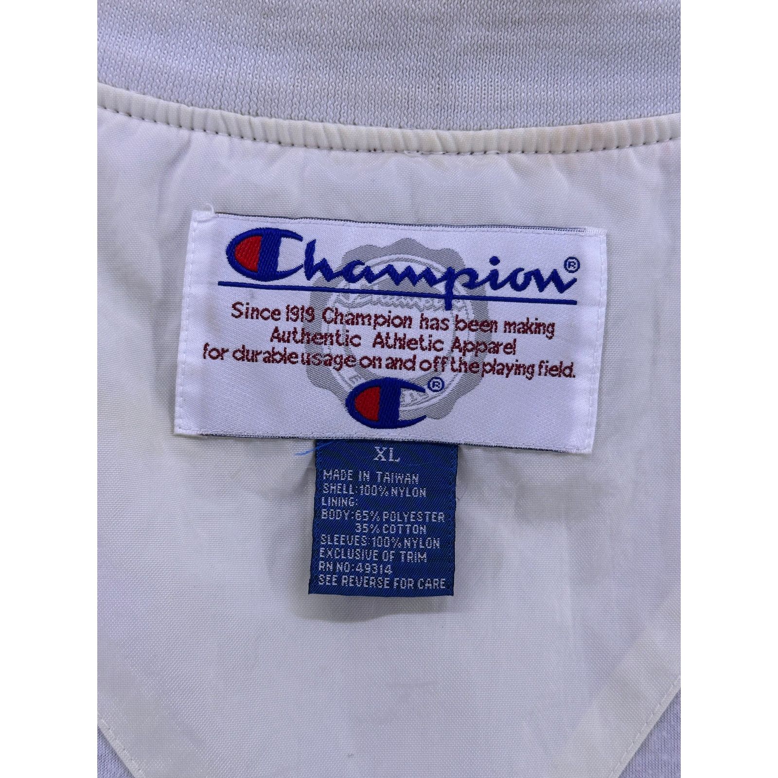 Champion Vintage 90'S-00'S Champion V-neck nylon pullover mens sizeXL Size US XL / EU 56 / 4 - 12 Thumbnail